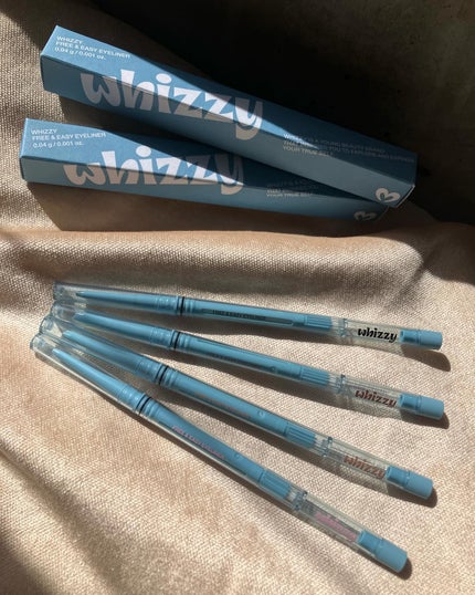 WHIZZY Free & Easy Eyeliner