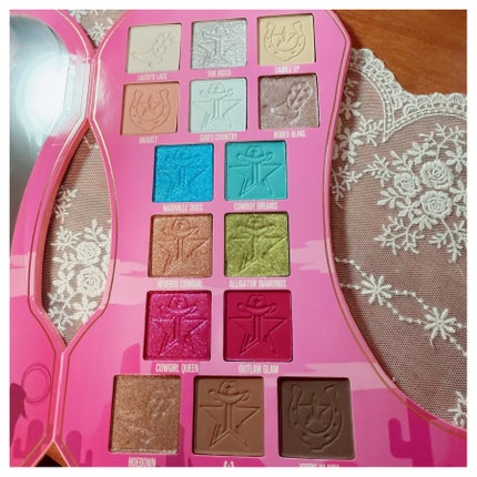 Cowgirl Queen Artistry Palette/Jeffree Star Cosmetics/アイシャドウパレットを使ったクチコミ(5枚目)