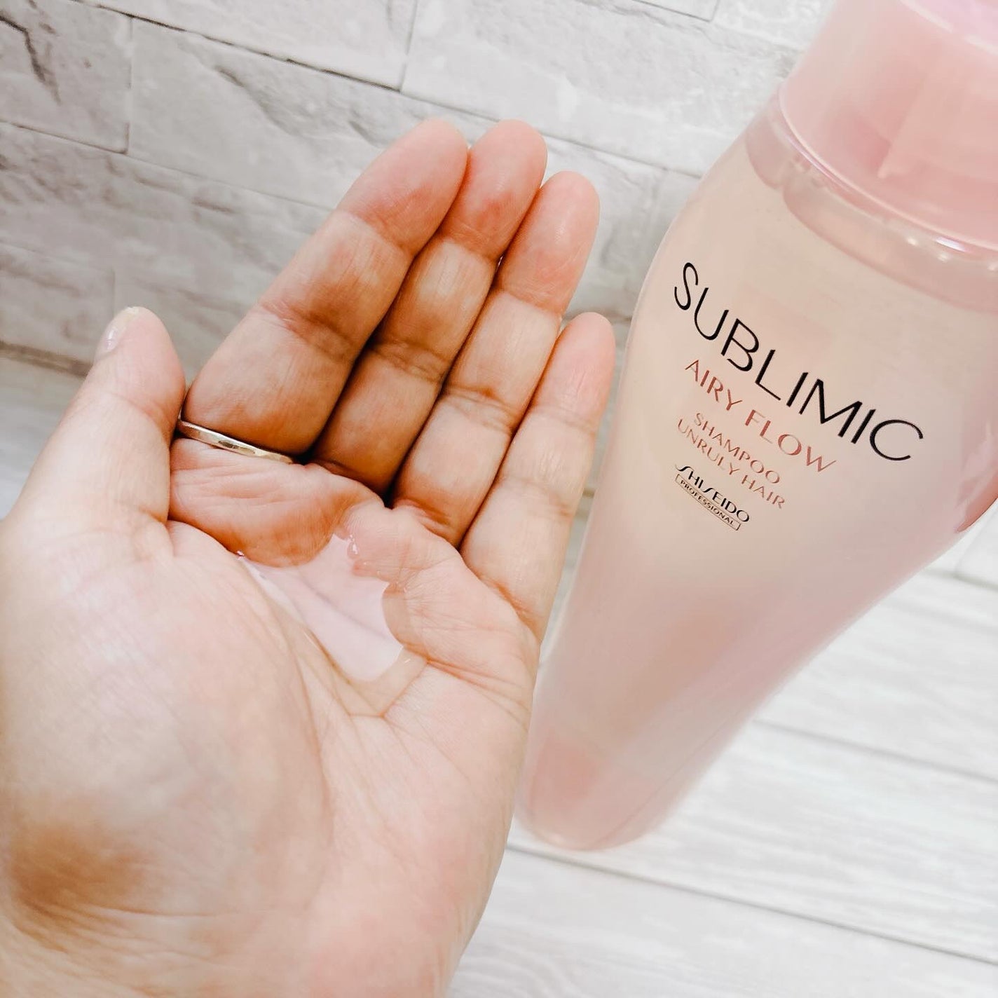 ぷえら on LIPS 「サブリミックエアリーフローシャンプー トリートメント使ってみま..」(3枚目)