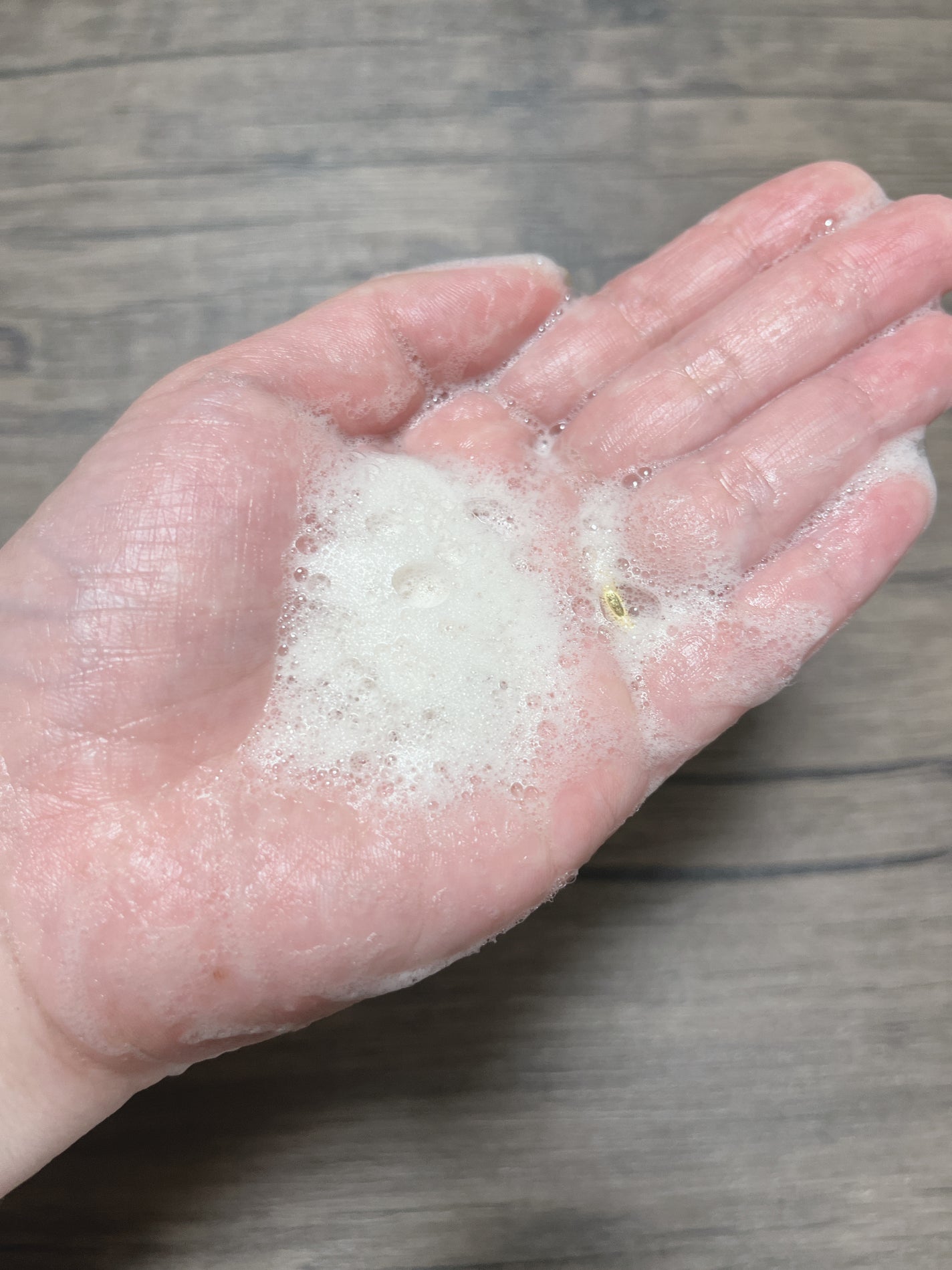 こあちゃん on LIPS 「白髪ケアがこんなにラクだなんて感動🥺❤️MODAMODABLA..」(5枚目)