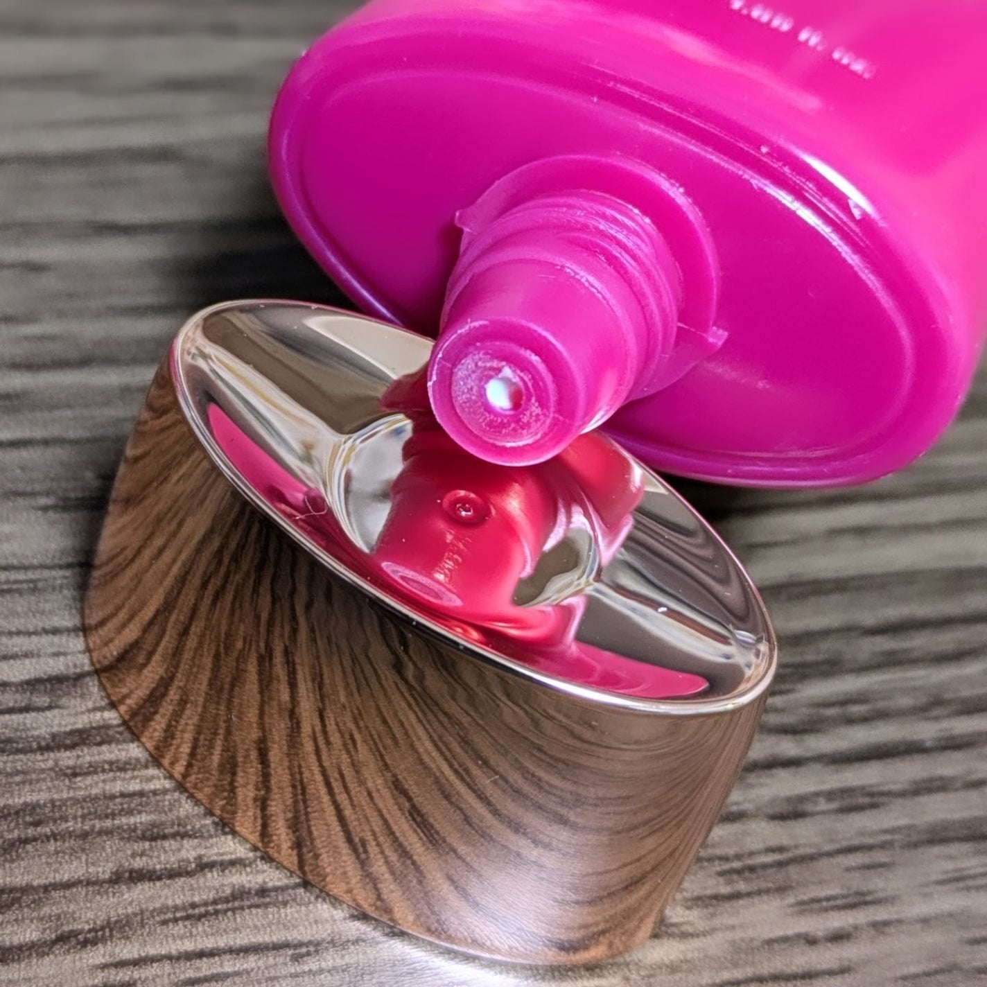 真紅 on LIPS 「LemonSquare様を通じて、GlamPink様から「シカ..」(2枚目)