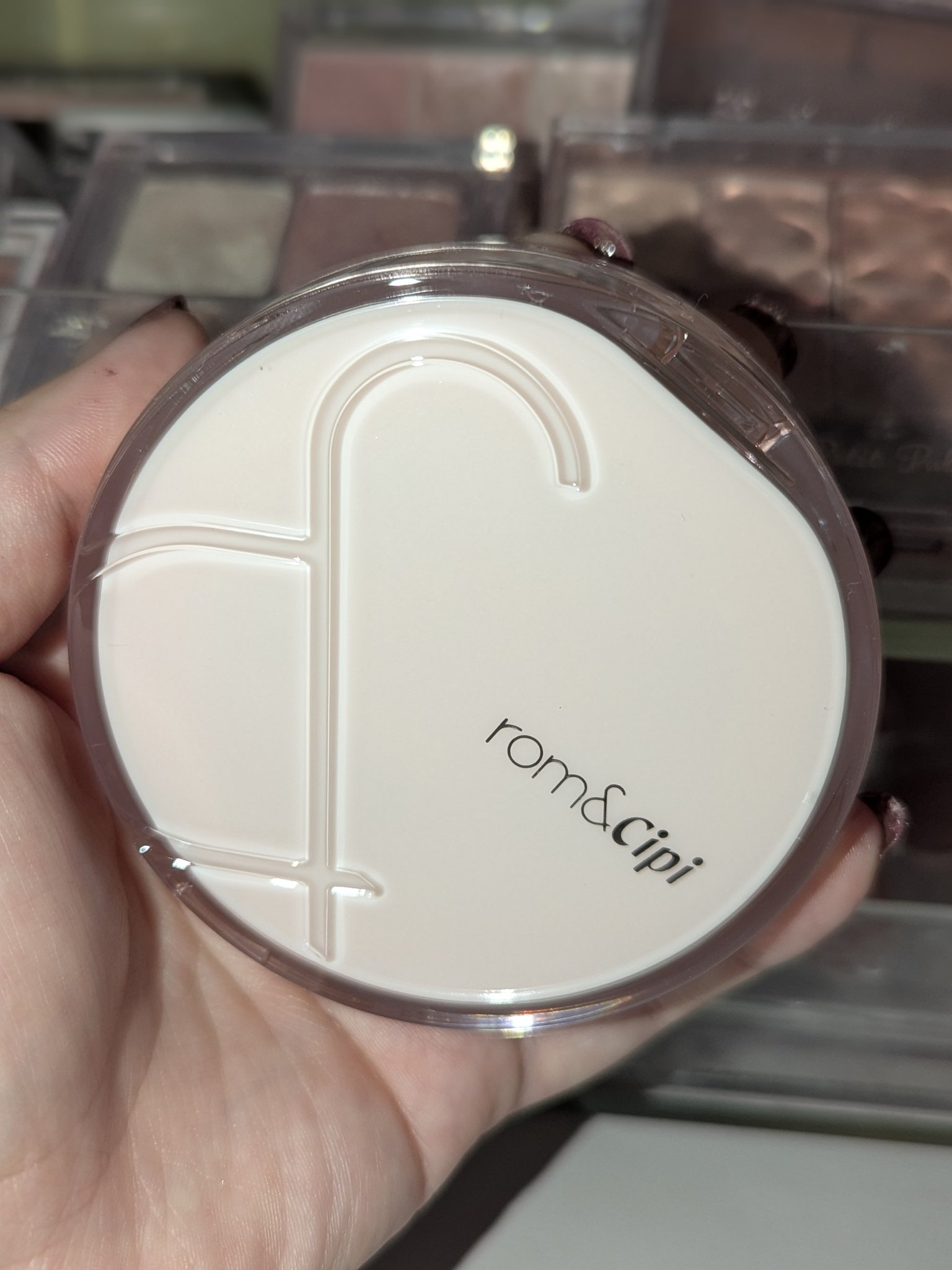 ロムシピ レシピクッション/rom&Cipi/クッションファンデーションを使ったクチコミ（2枚目）