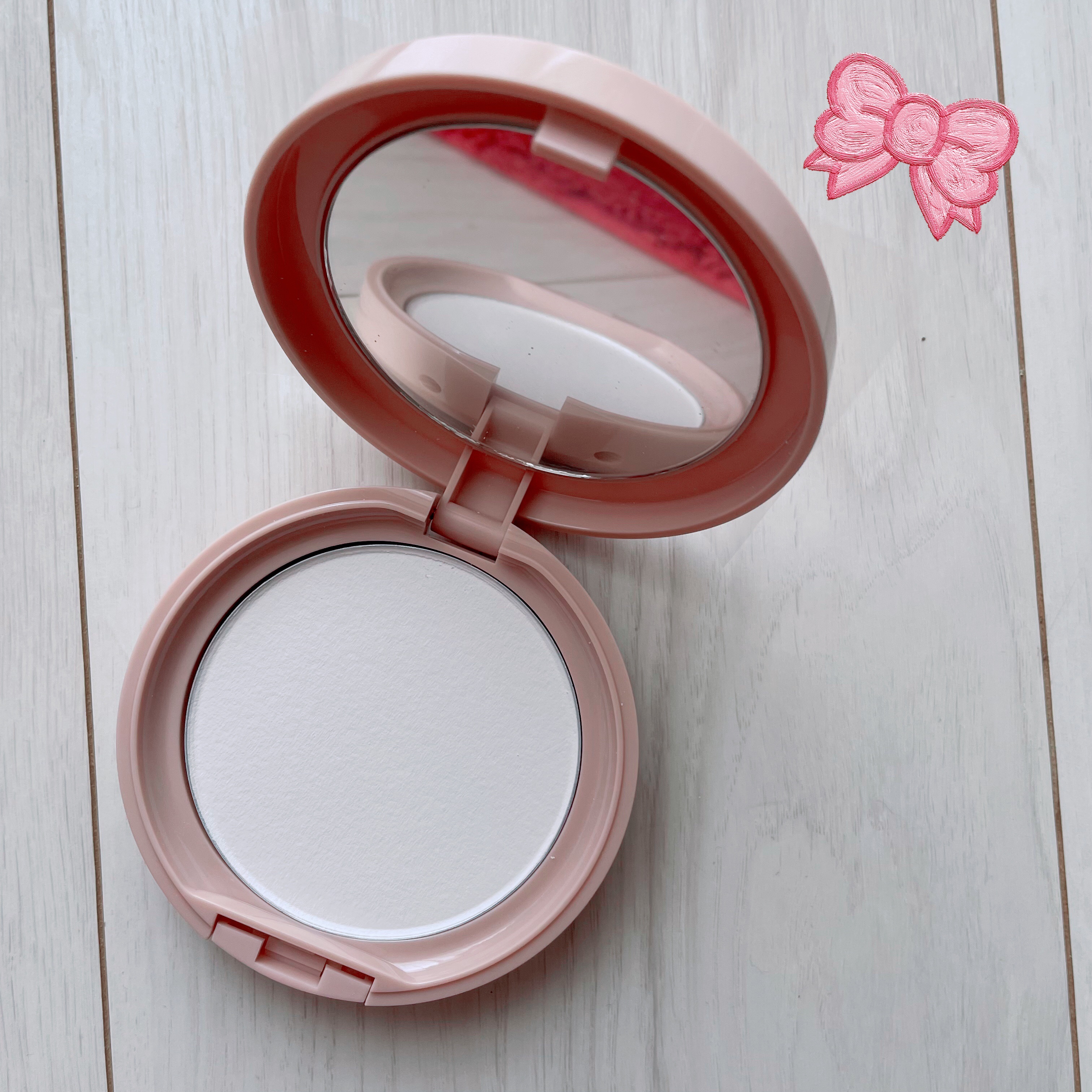 フォギーヴェールセッティングパウダー 01 クリア/SELVE/プレストパウダーを使ったクチコミ（1枚目）