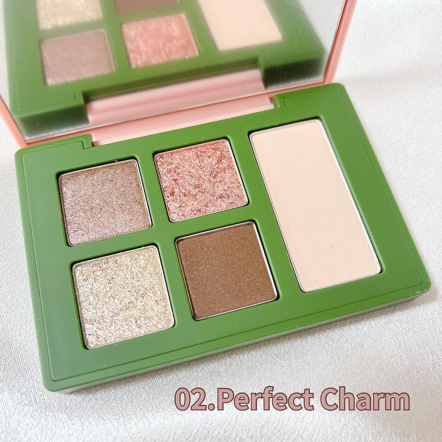 セフィラティ クイーンバレットアイズ/Sefilaty/アイシャドウパレットを使ったクチコミ(5枚目)