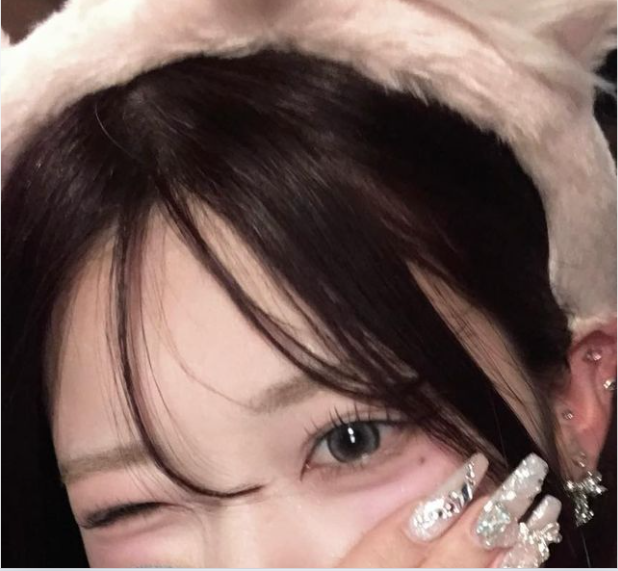 羅乃. on LIPS 「ここは、純恋🍨🫧フォロバ ちゃんと私、羅乃.だけのお部屋です🥹..」(1枚目)