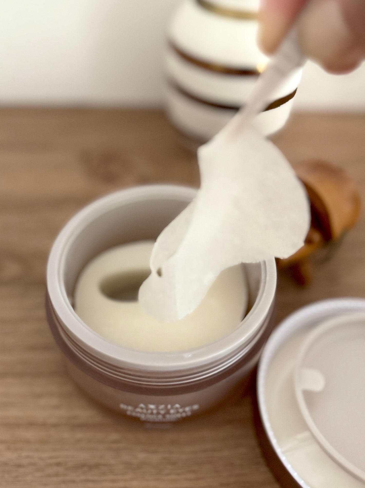 ビューティーアイズ エッセンスシート プレミアム プラス/AXXZIA/アイケア・アイクリームを使ったクチコミ(3枚目)