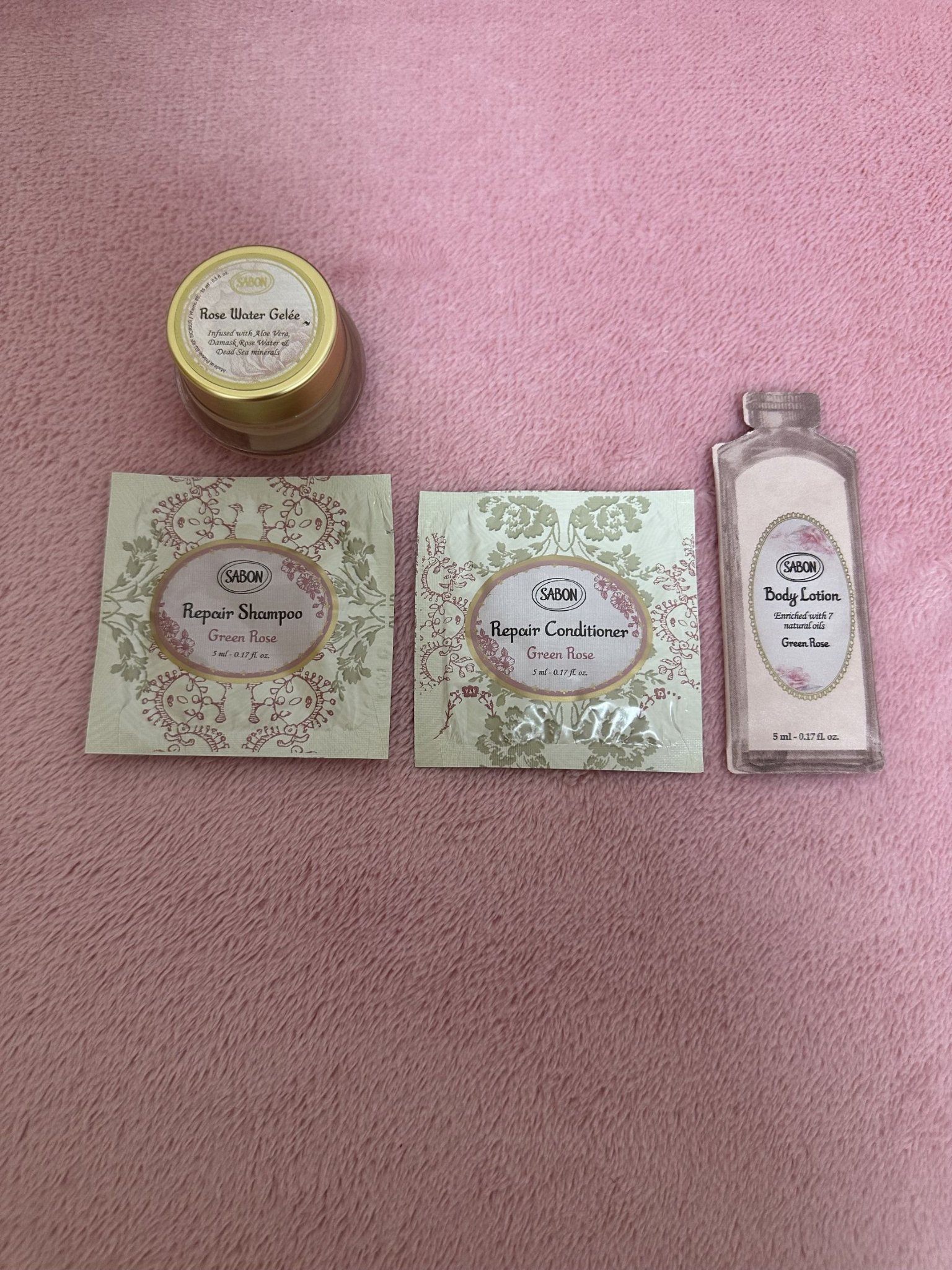 ボディローション グリーン・ローズ（チューブ）/SABON/ボディローションを使ったクチコミ（1枚目）