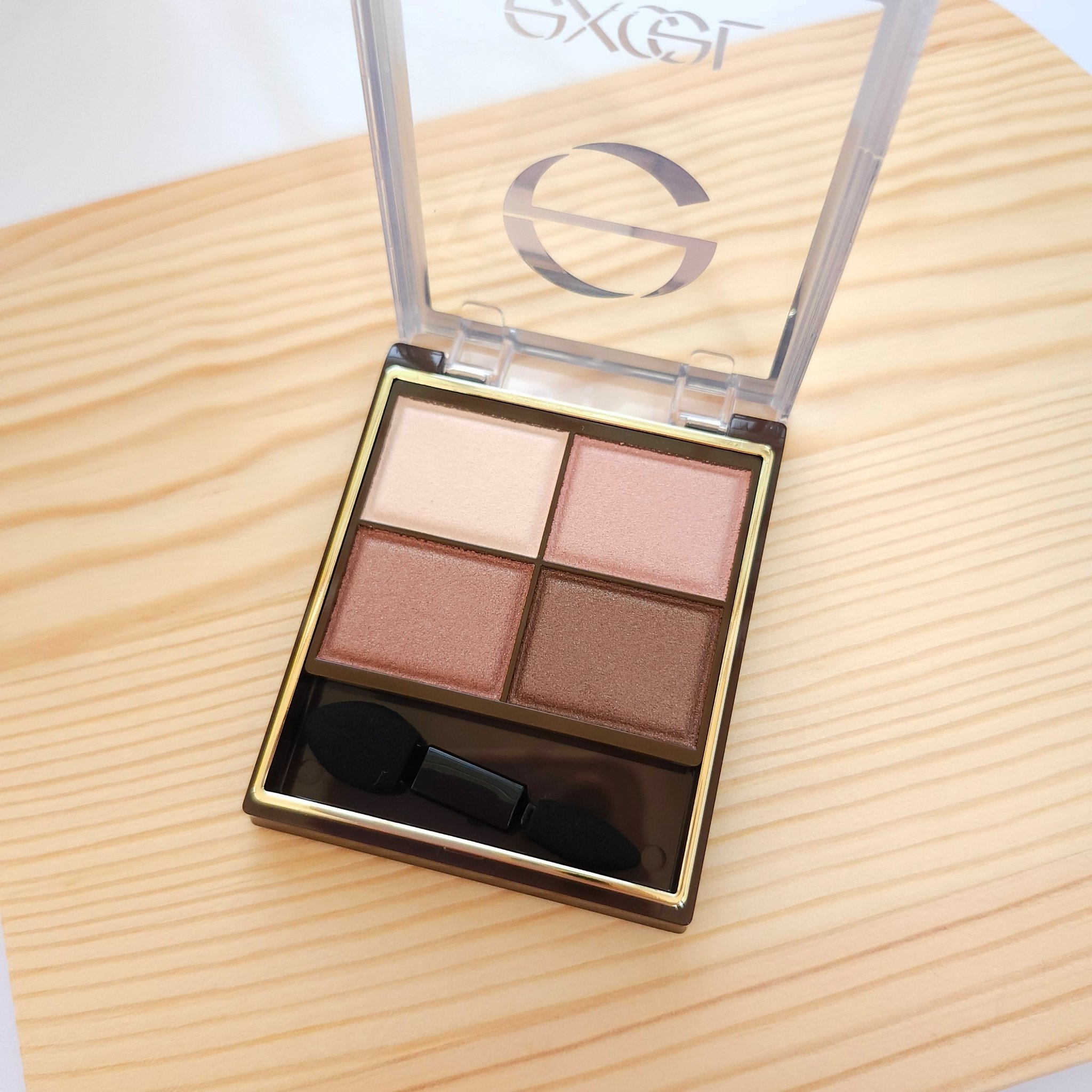 ୨୧リピ買い！スキニーリッチシャドウSR06୨୧ 
𓈒 𓏸 𓐍  𓂃 𓈒𓏸 𓂃◌𓈒𓐍 𓈒
初めてアイシャドウをリピ買いしました！

それくらい気に入ってる
こちらのexcelスキニーリッチシャドウSR06

ピンクブラウ