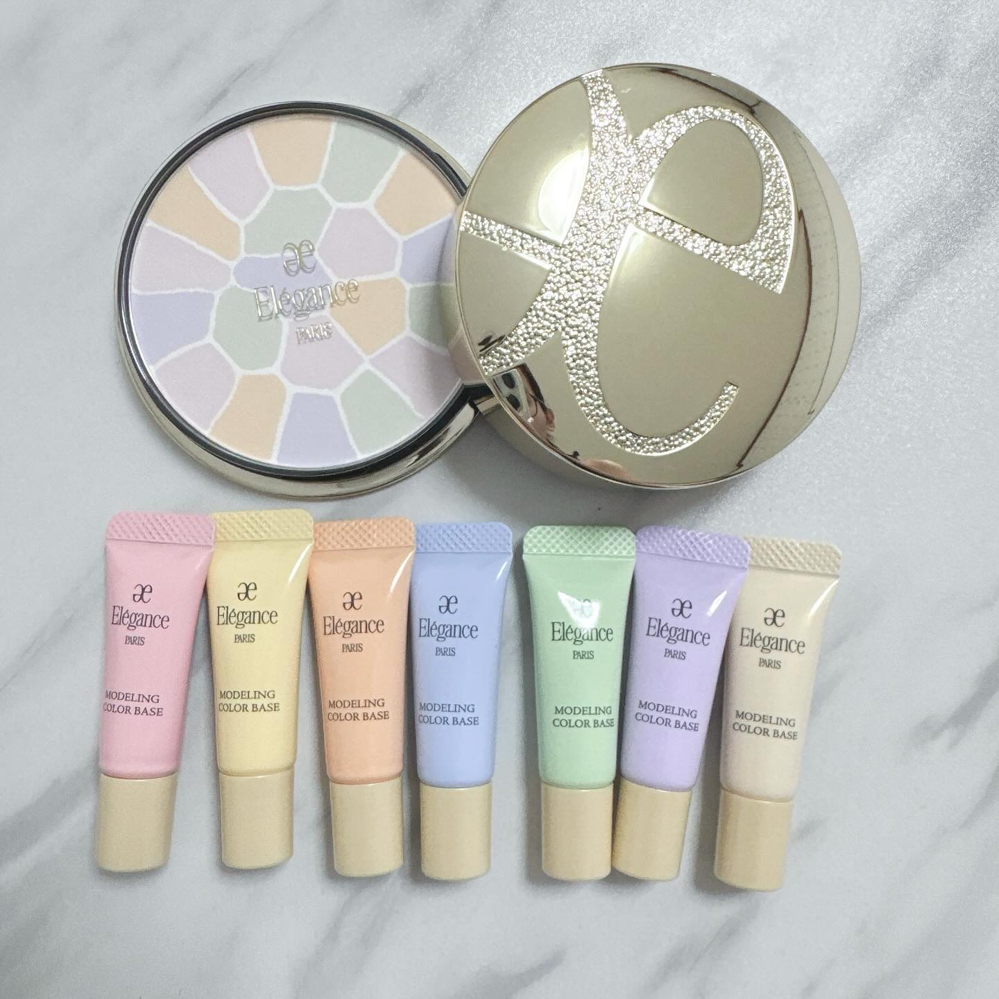 エレガンス ラ プードル オートニュアンス リクスィーズ/Elégance/プレストパウダーを使ったクチコミ（2枚目）