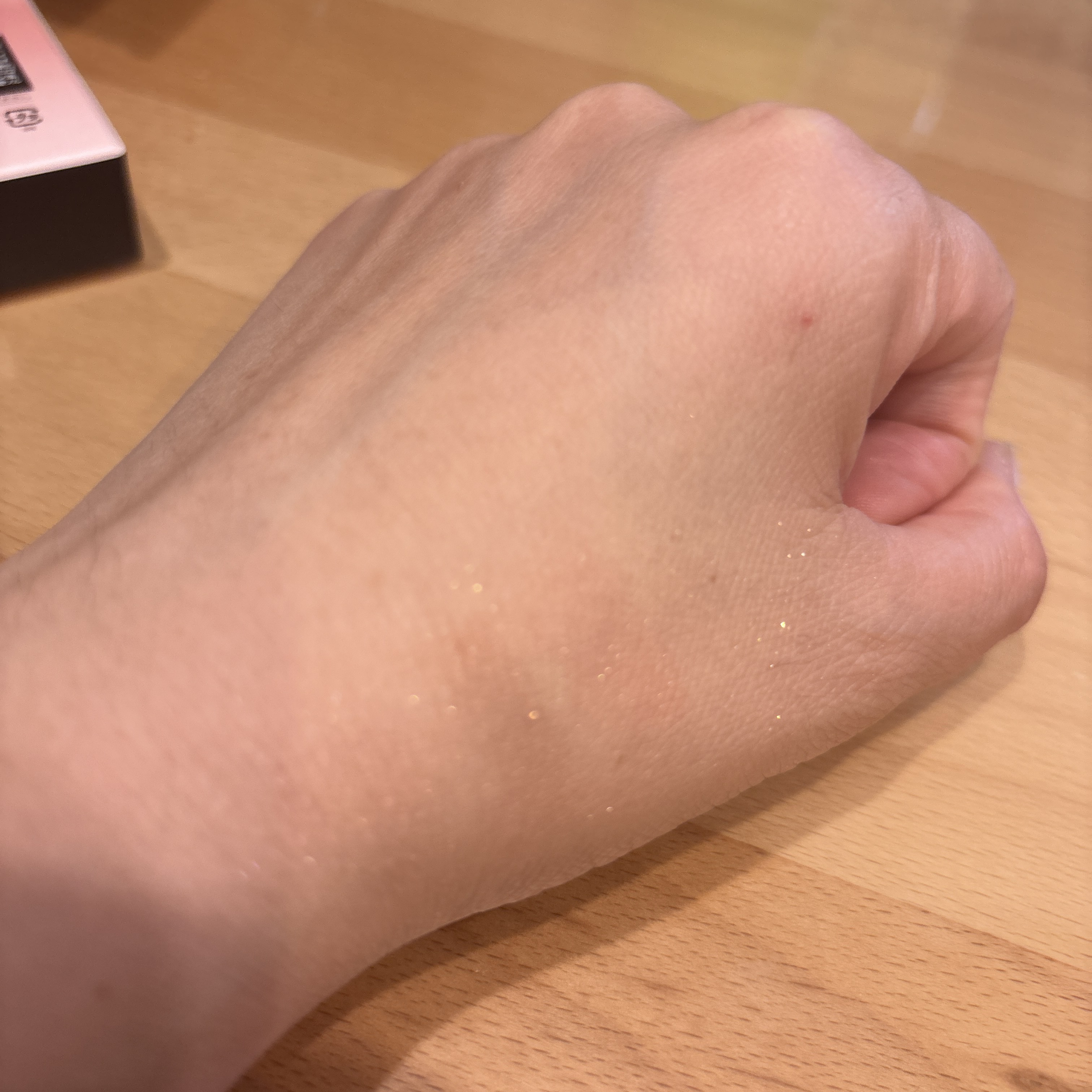 エッセンシャル シャドウ タップ 02 ローズクローザー(ROSE CLOSER)/CLIO/アイシャドウパレットを使ったクチコミ（3枚目）