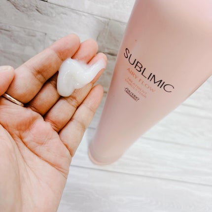 ぷえら on LIPS 「サブリミックエアリーフローシャンプー トリートメント使ってみま..」(4枚目)