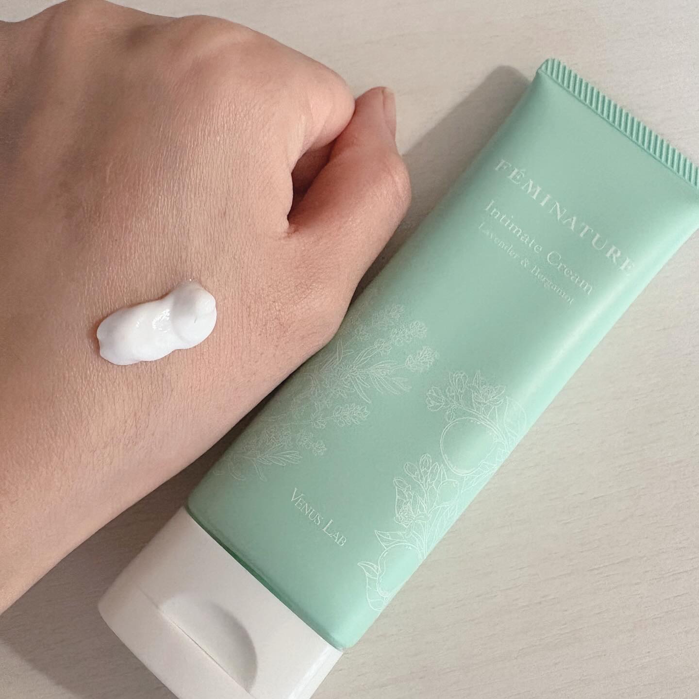 フェミナチュールインティメイトクリーム/ヴィーナスラボ/デリケートゾーンケアを使ったクチコミ（3枚目）