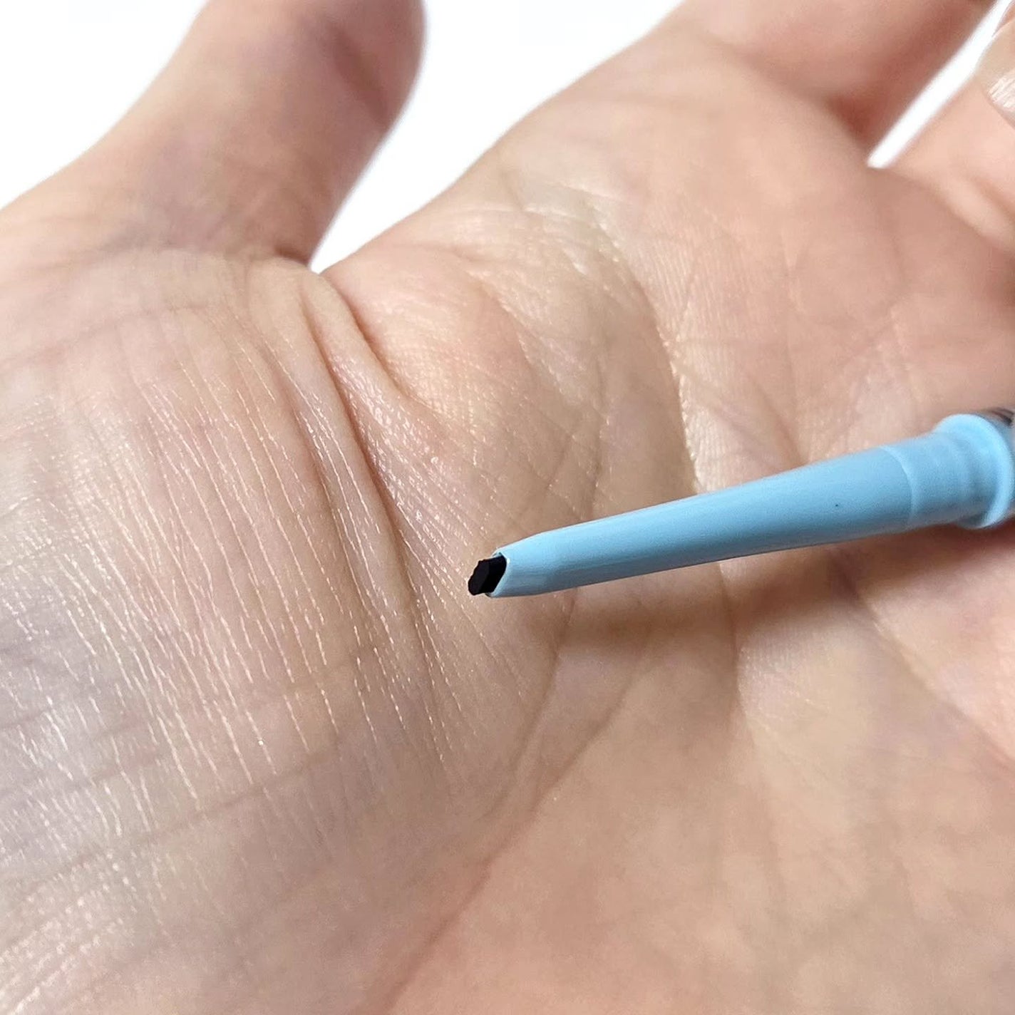 グローアップティント/WHIZZY/リップティントを使ったクチコミ(3枚目)