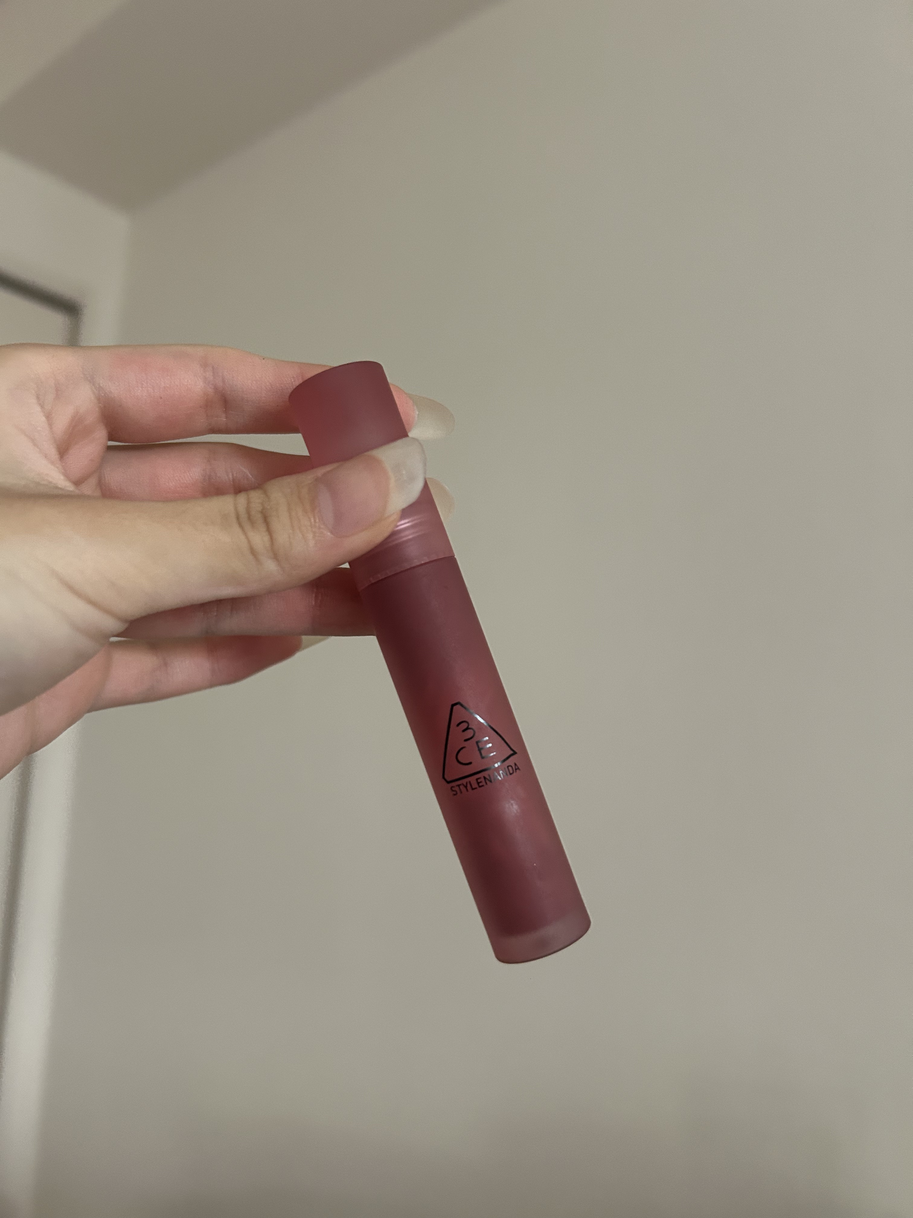 3CE ブラー ウォーターティント アーリーアワー/3CE/リップティントを使ったクチコミ（1枚目）