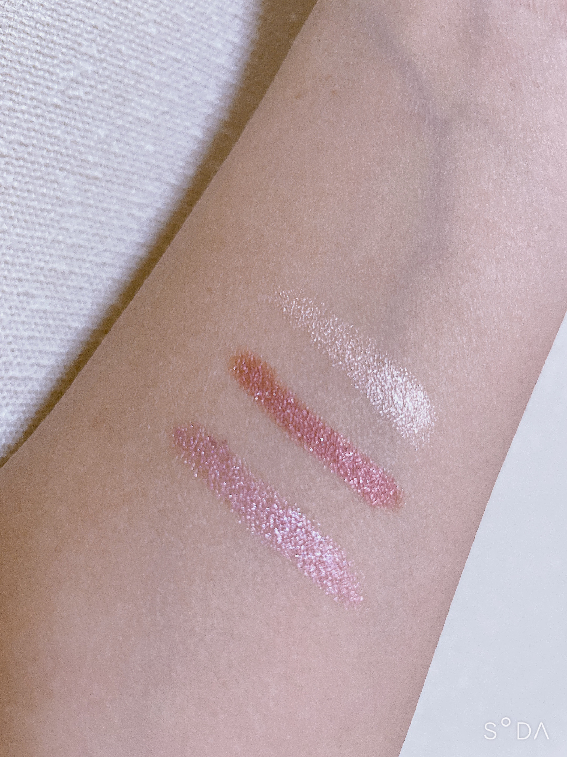 キャビア スティック アイカラー N/ローラ メルシエ/スティックアイシャドウを使ったクチコミ（2枚目）