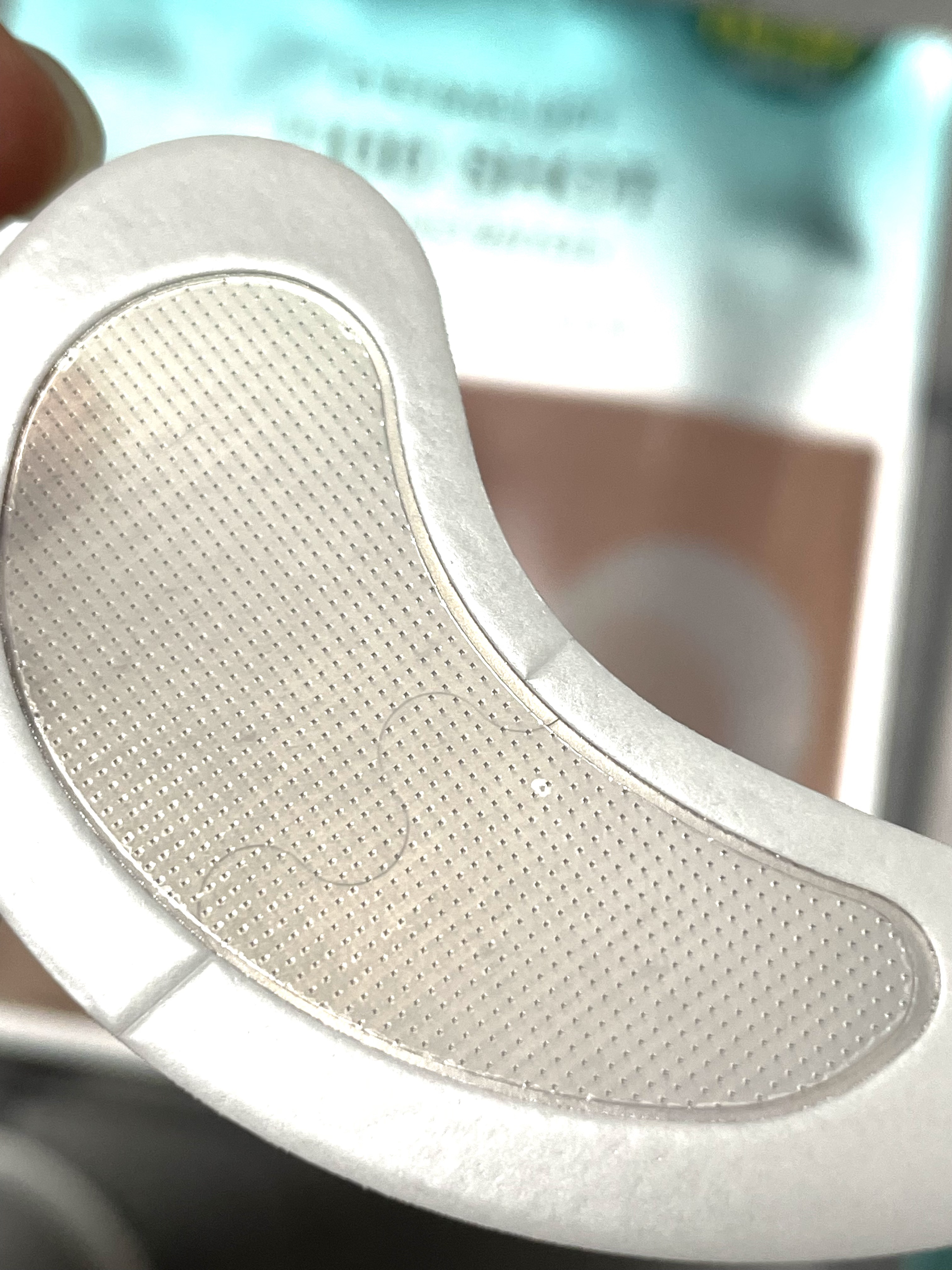 アイバックリフト1100シャットリードルパッチ/CHARDE/シートマスク・パックを使ったクチコミ（2枚目）