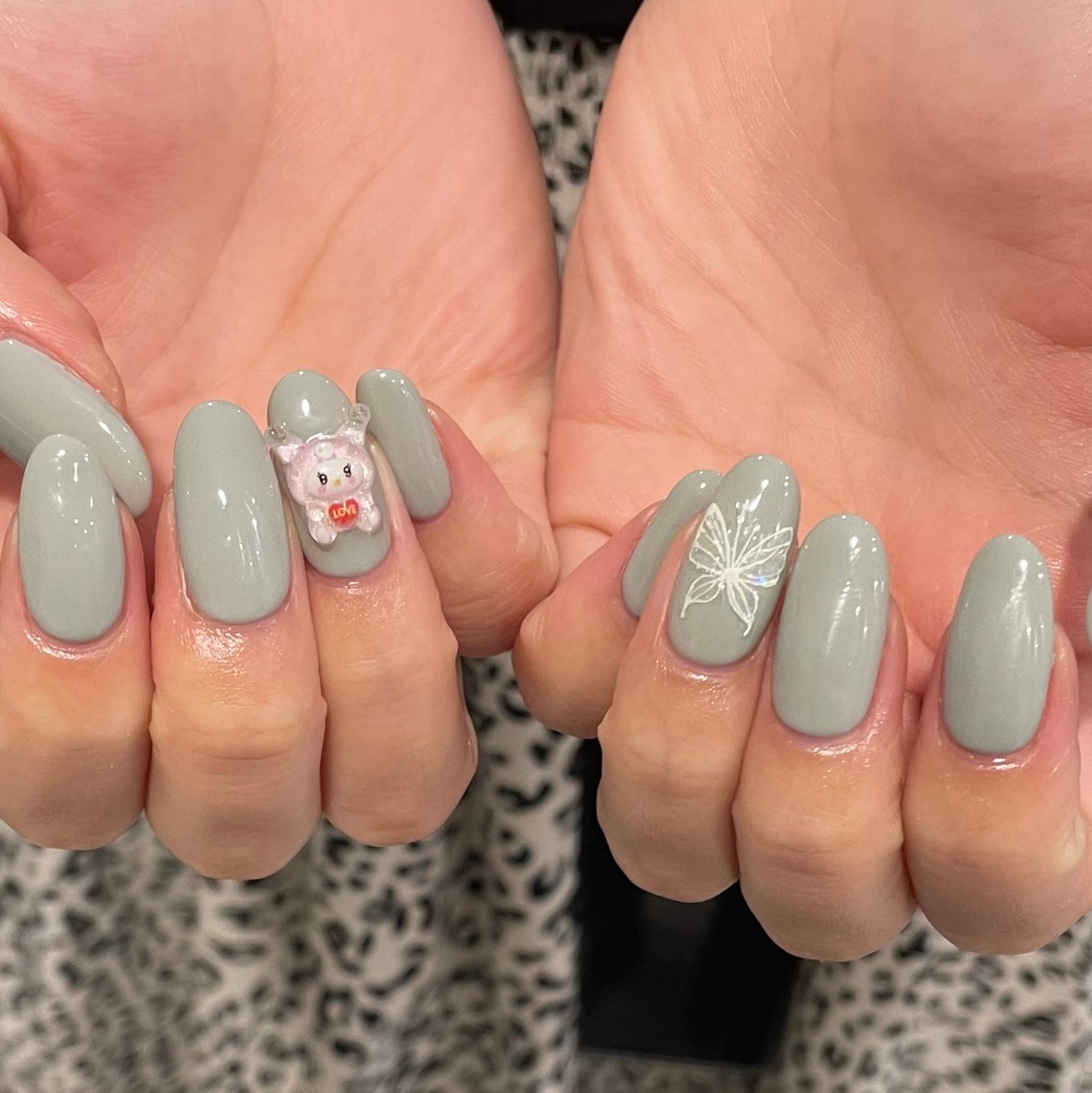 𐔌՞ . .՞ 𐦯 on LIPS 「🩵いいね、保存嬉しいです🎶#ネイル#ジェルネイル#垢抜け#ネイ..」(1枚目)