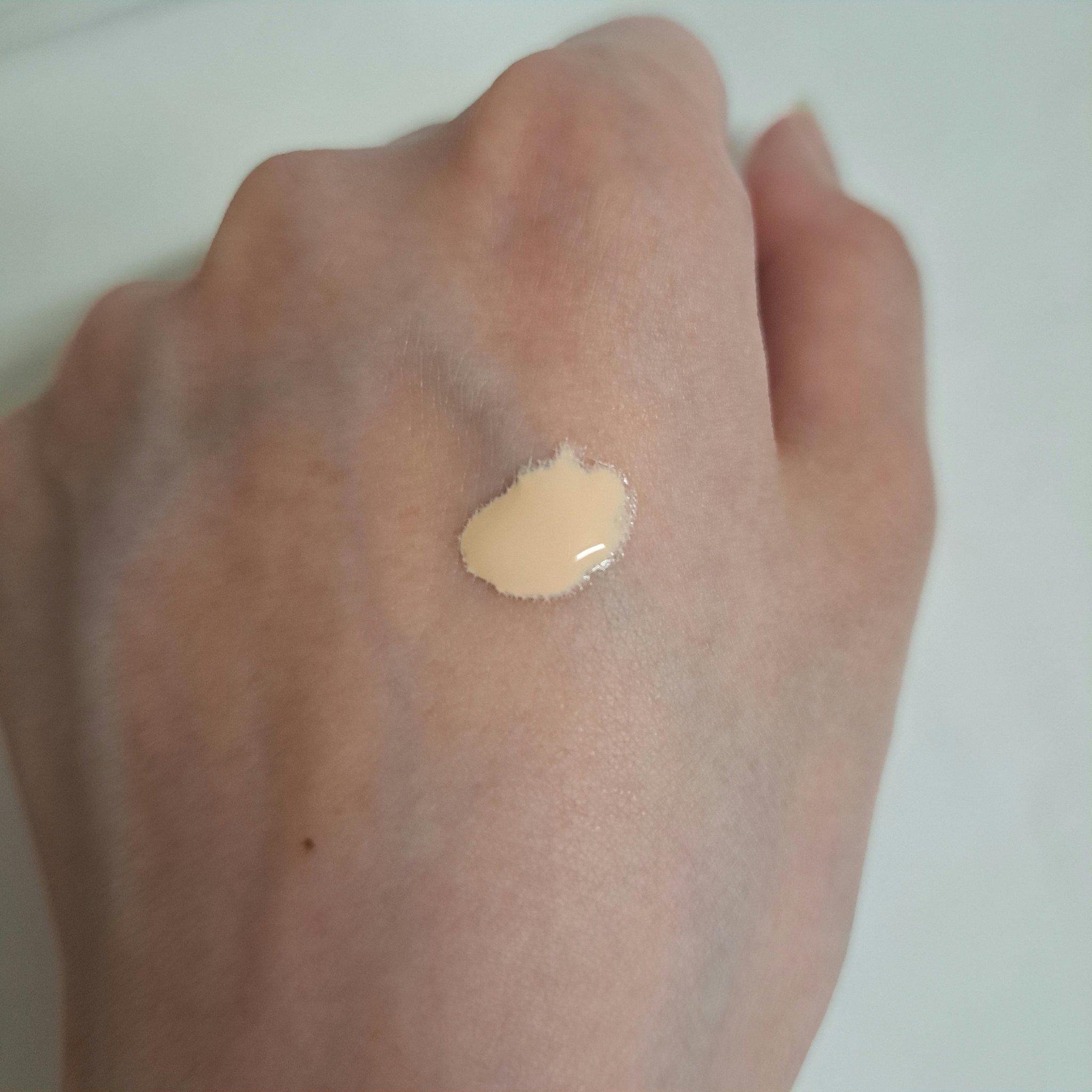 マスクフィットトーンアップエッセンス/TIRTIR(ティルティル)/化粧下地を使ったクチコミ（3枚目）