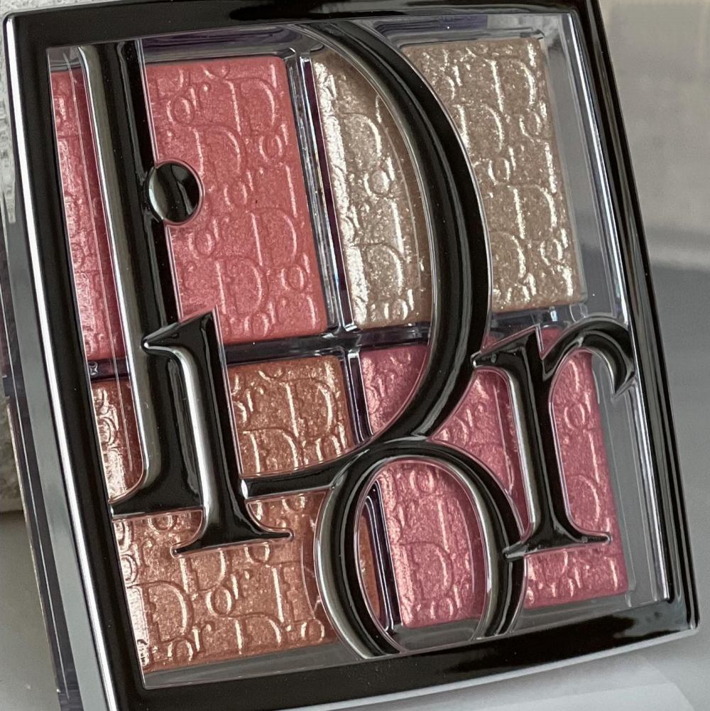 バックステージ グロウ マキシマイザー パレット 003 パーリー ピーチ グロウ/Dior/ハイライトを使ったクチコミ（3枚目）