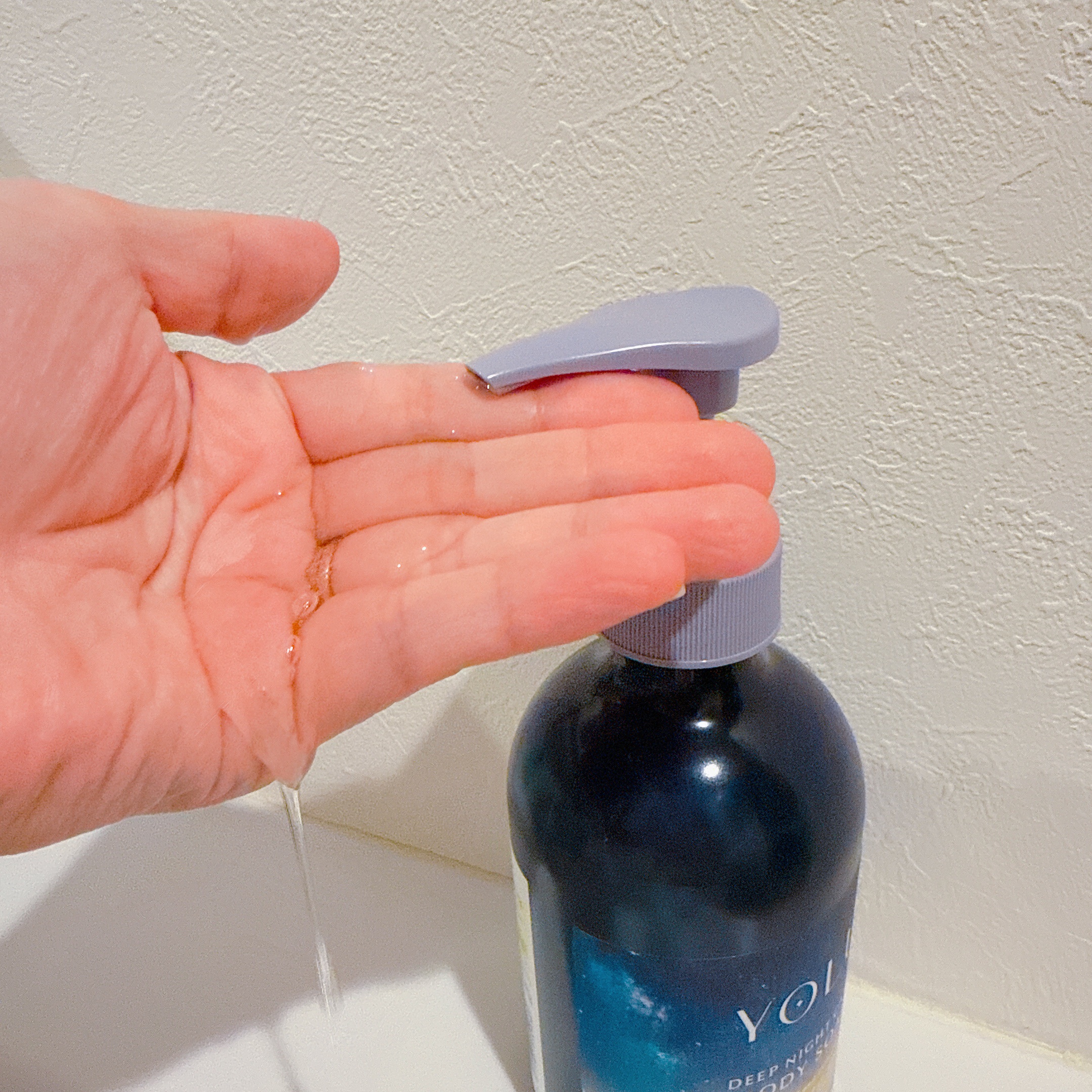 ヨル　ディープナイトケアボディソープ/YOLU/ボディソープを使ったクチコミ（2枚目）