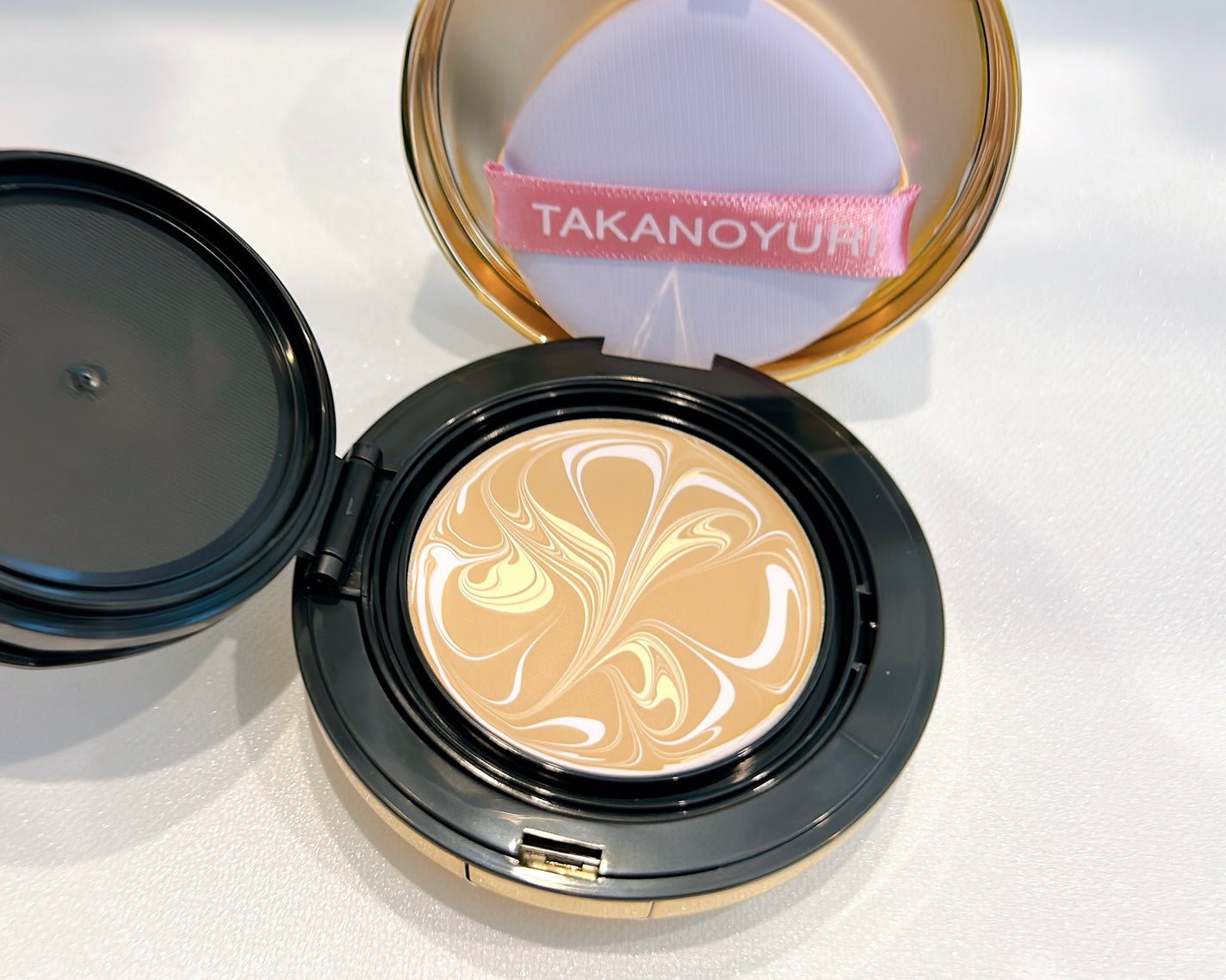 エステファクト ジュエリーパクト/たかの友梨エステファクト/クリーム・エマルジョンファンデーションを使ったクチコミ(4枚目)