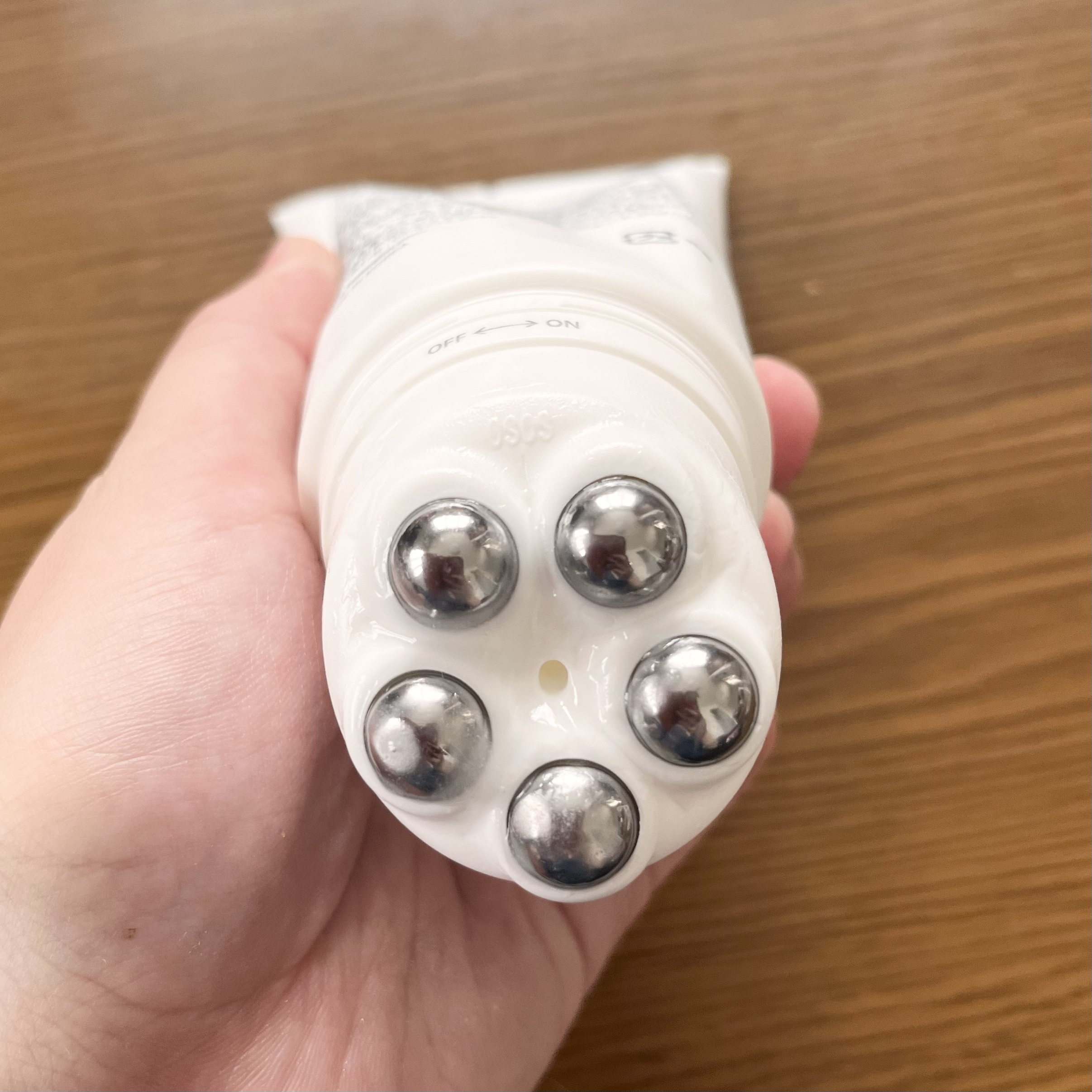 Vフィット ローラー クリーム/HUE_CALM/フェイスクリームを使ったクチコミ（2枚目）