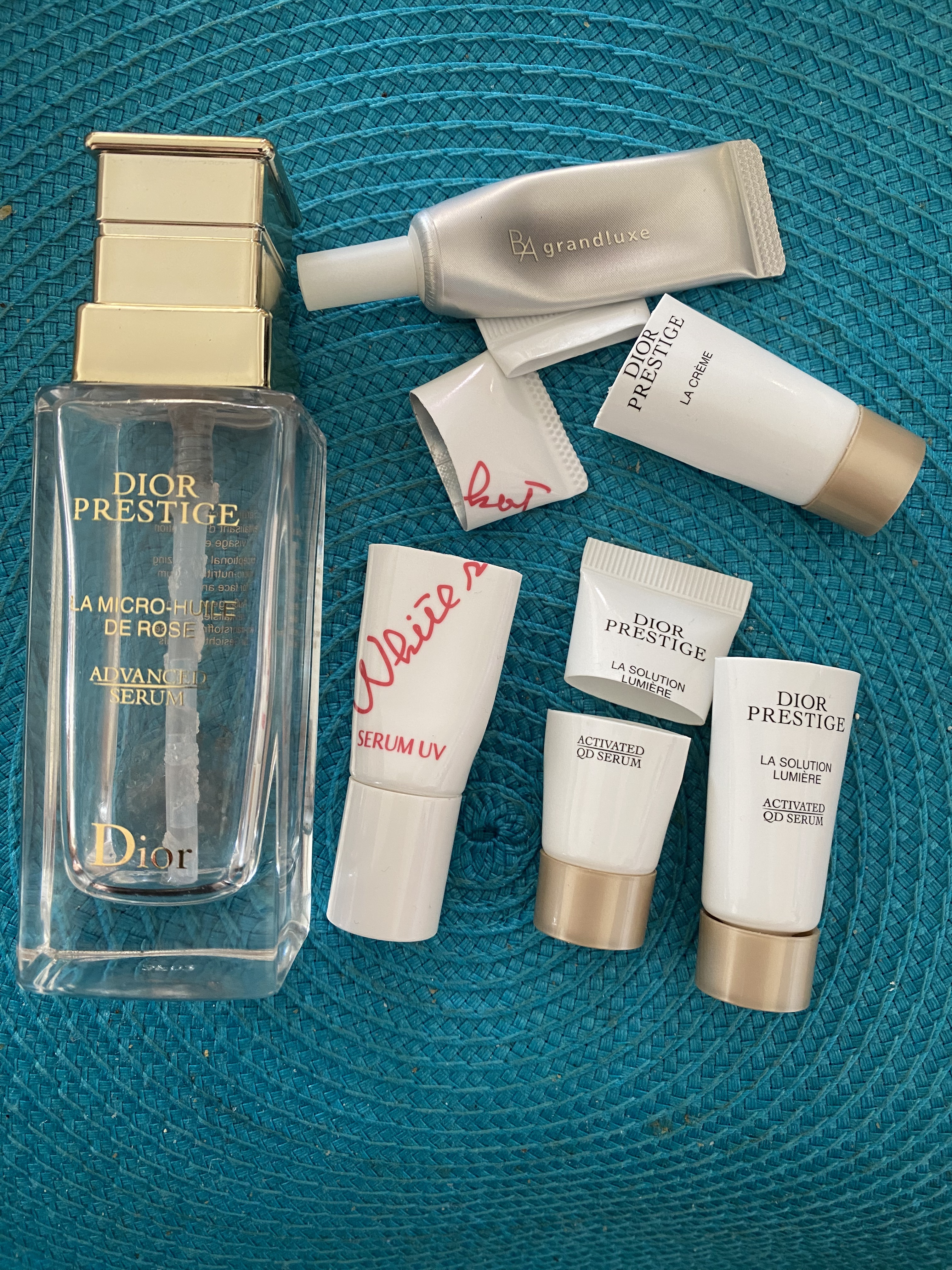 美品新作　ディオール　プレステージ ホワイト リンクル エマルジョン ルミエール 試してみたDior プレステージ ホワイト リンクル セラム ルミエール