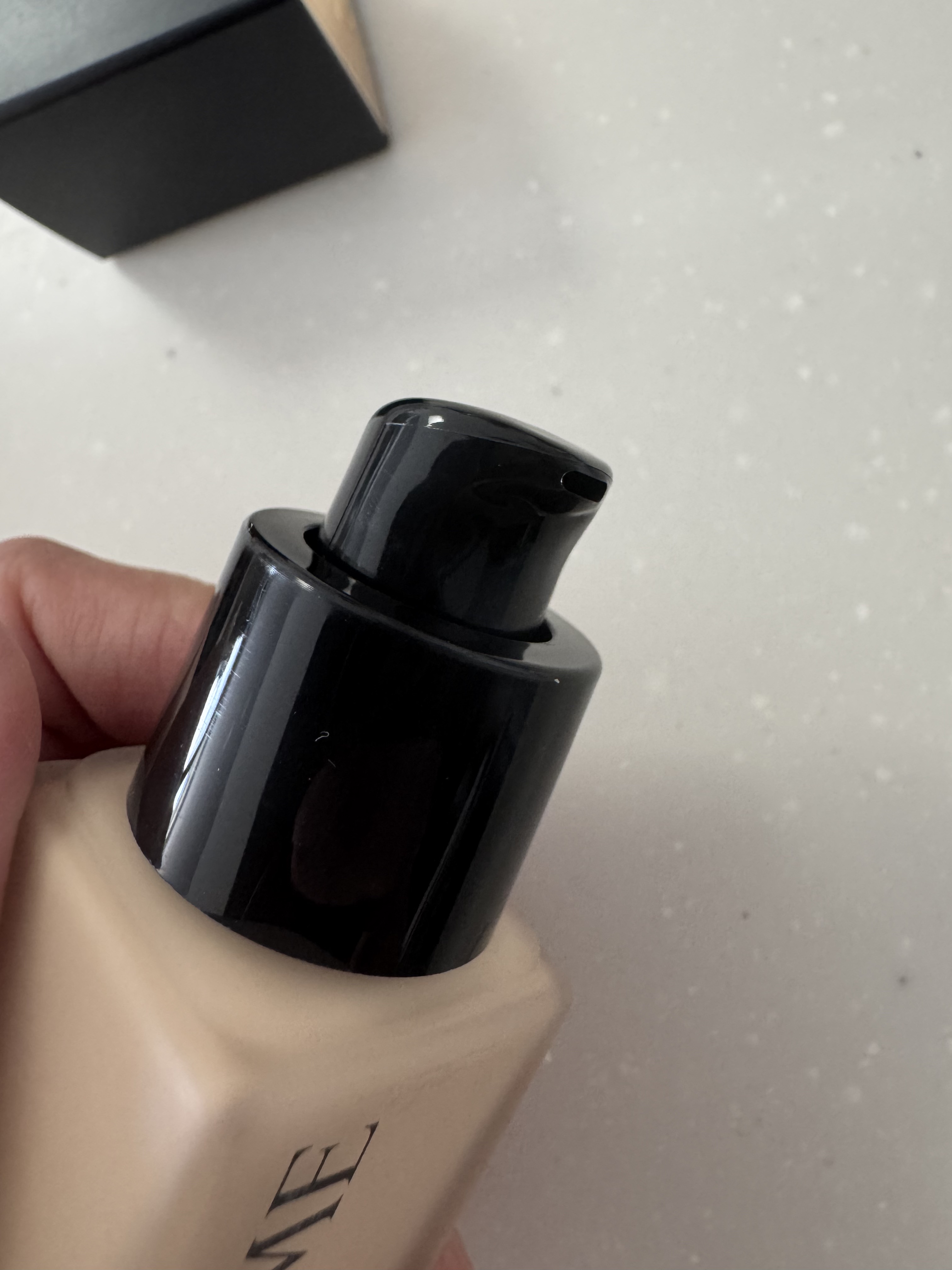 タンイドル ウルトラ ウェア リキッド N/LANCOME/リキッドファンデーションを使ったクチコミ（2枚目）