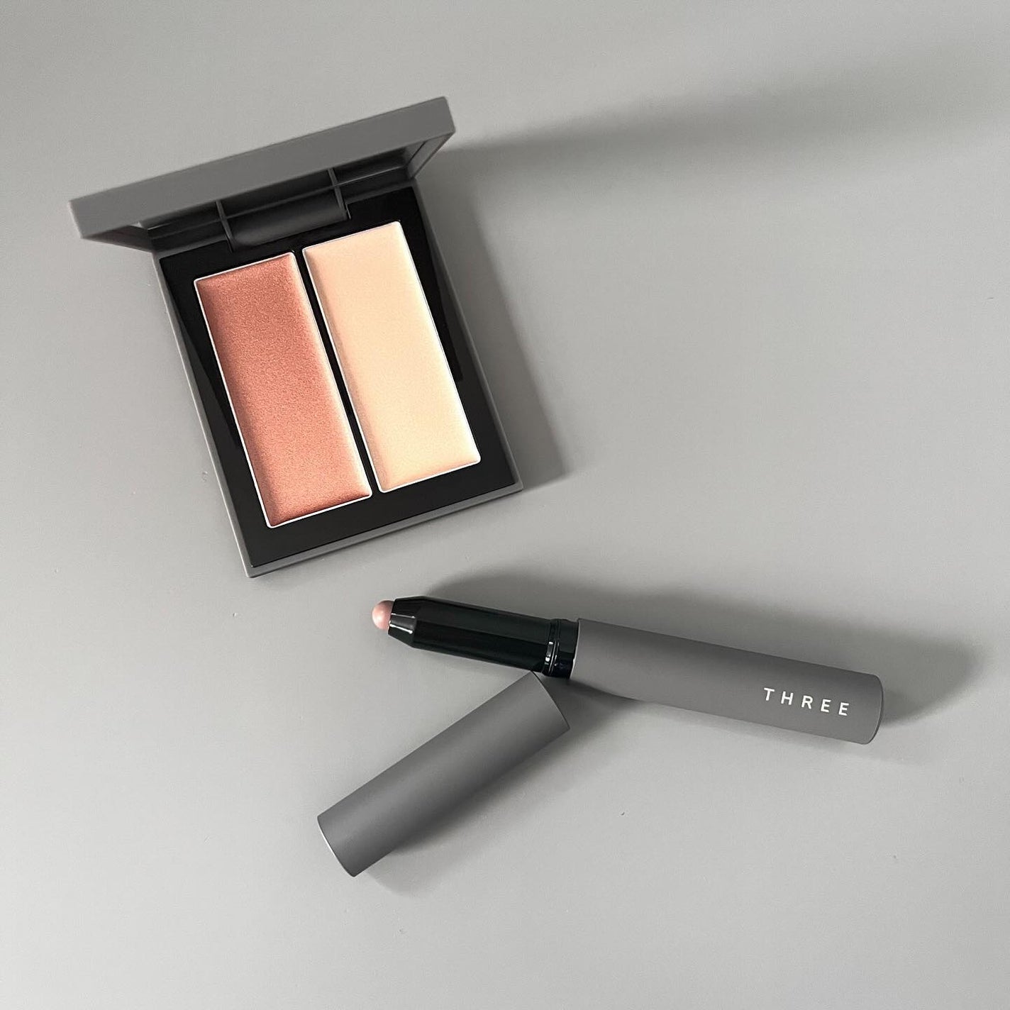 THREE シマリング グロー デュオ R/THREE/クリームハイライトを使ったクチコミ(9枚目)