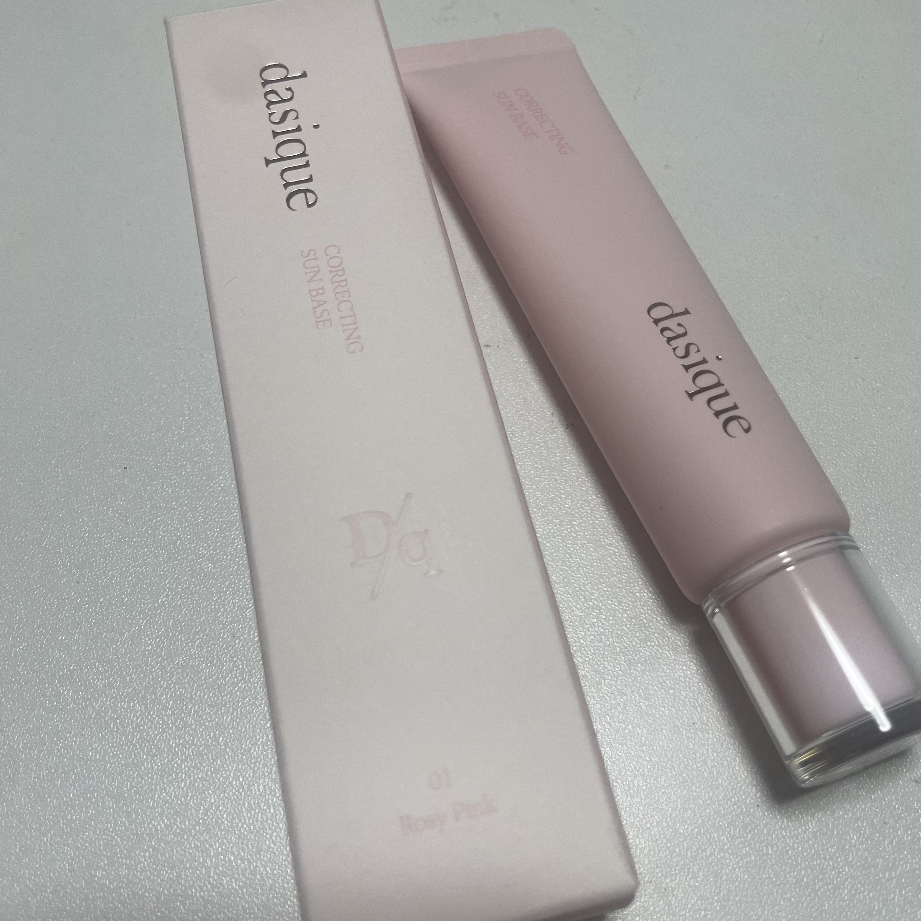 コレクティングサンベース 01 ロージーピンク/dasique/化粧下地を使ったクチコミ（1枚目）
