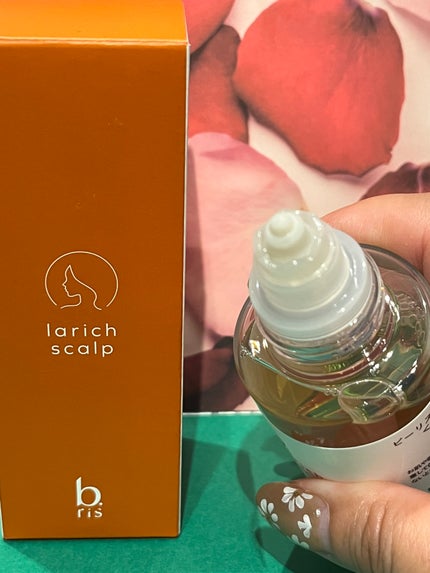 b.ris b.ris  larich scarpのクチコミ「発毛したい箇所にしっかり届く、育毛剤専用のシリコンニードルが特徴的なb.ris  larich.....」(2枚目)