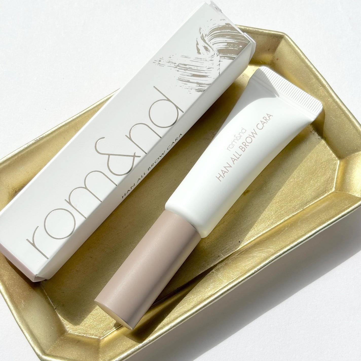 ハンオールブロウカラ/rom&nd/眉マスカラを使ったクチコミ(1枚目)