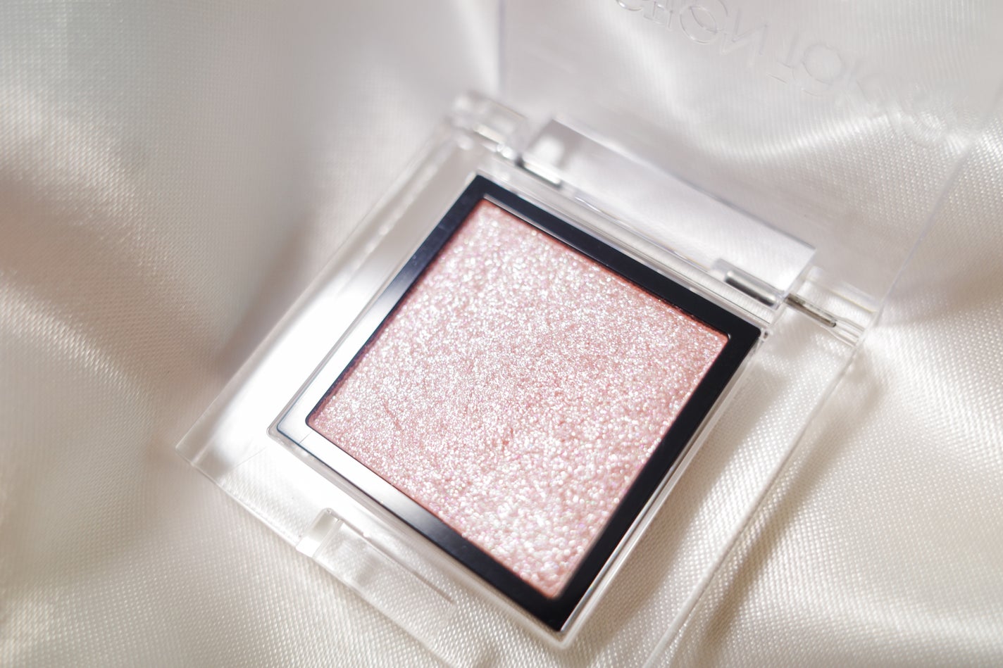 アディクション ザ アイシャドウ スパークル/ADDICTION/単色アイシャドウを使ったクチコミ(2枚目)