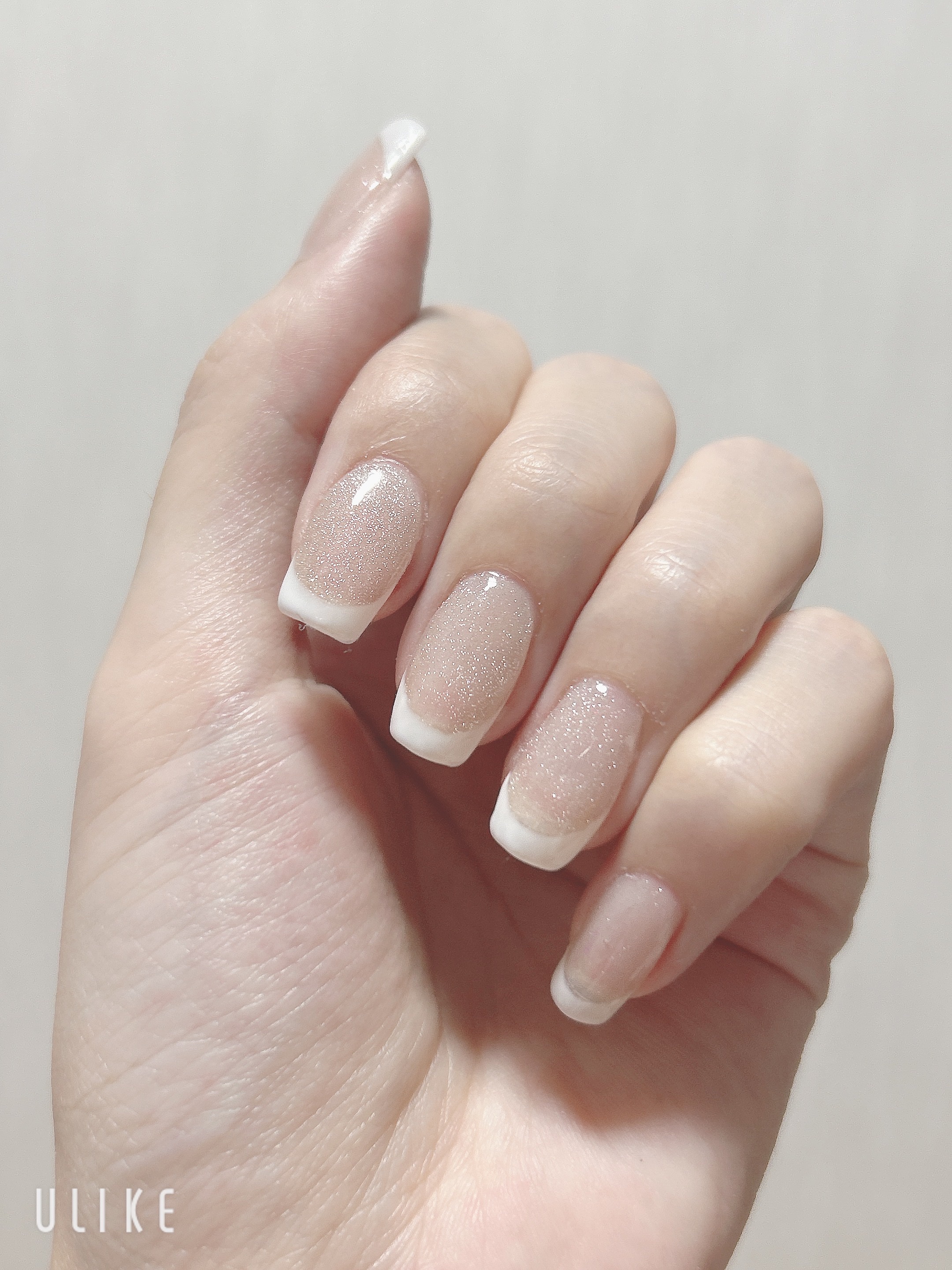 以前購入したアイテムで、キャンドゥのネイルチップで10本全部長さ出ししてみました😂
ベースもキャンドゥのピールオフベースなので、ぽろっと取れてくれて◎

ベースの色→キャンドゥ マグネットネイル ASH BAIGE
フレンチ→ダイソー ジ