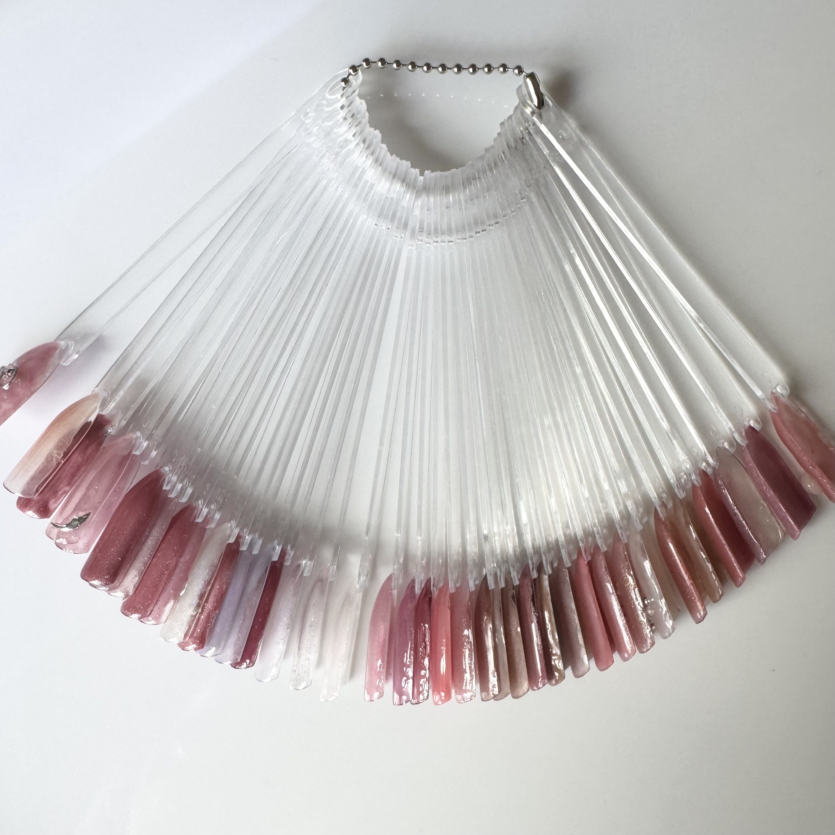 カラフルネイルズ/キャンメイク/マニキュアを使ったクチコミ（1枚目）