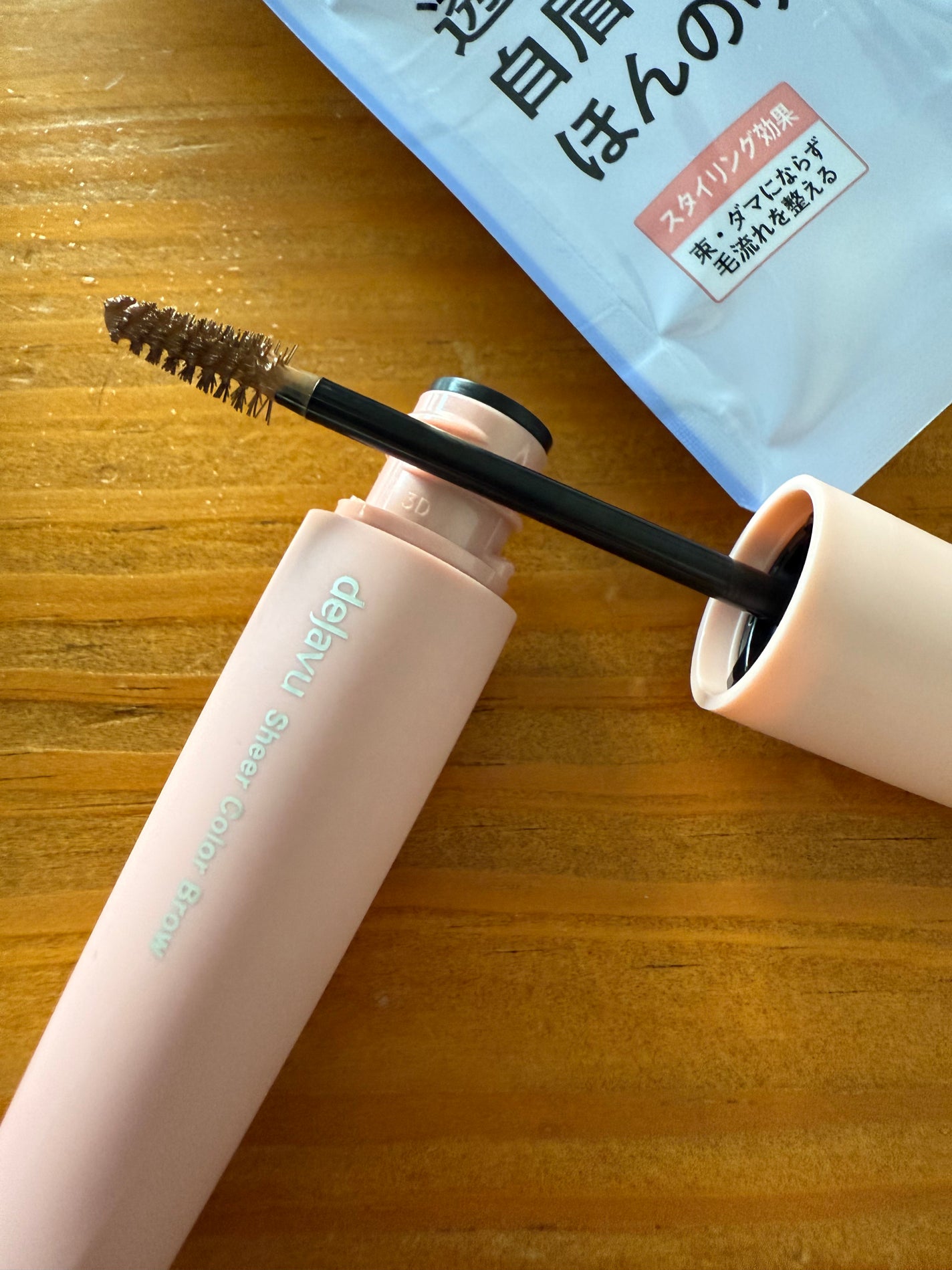 シアーカラーブロウ/デジャヴュ/眉マスカラを使ったクチコミ(3枚目)