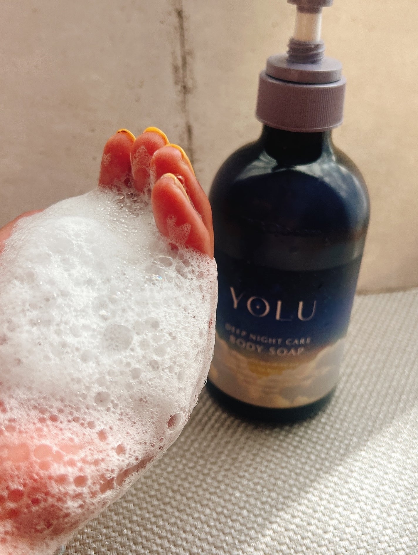 ヨル ディープナイトケアボディソープ/YOLU/ボディソープを使ったクチコミ(3枚目)