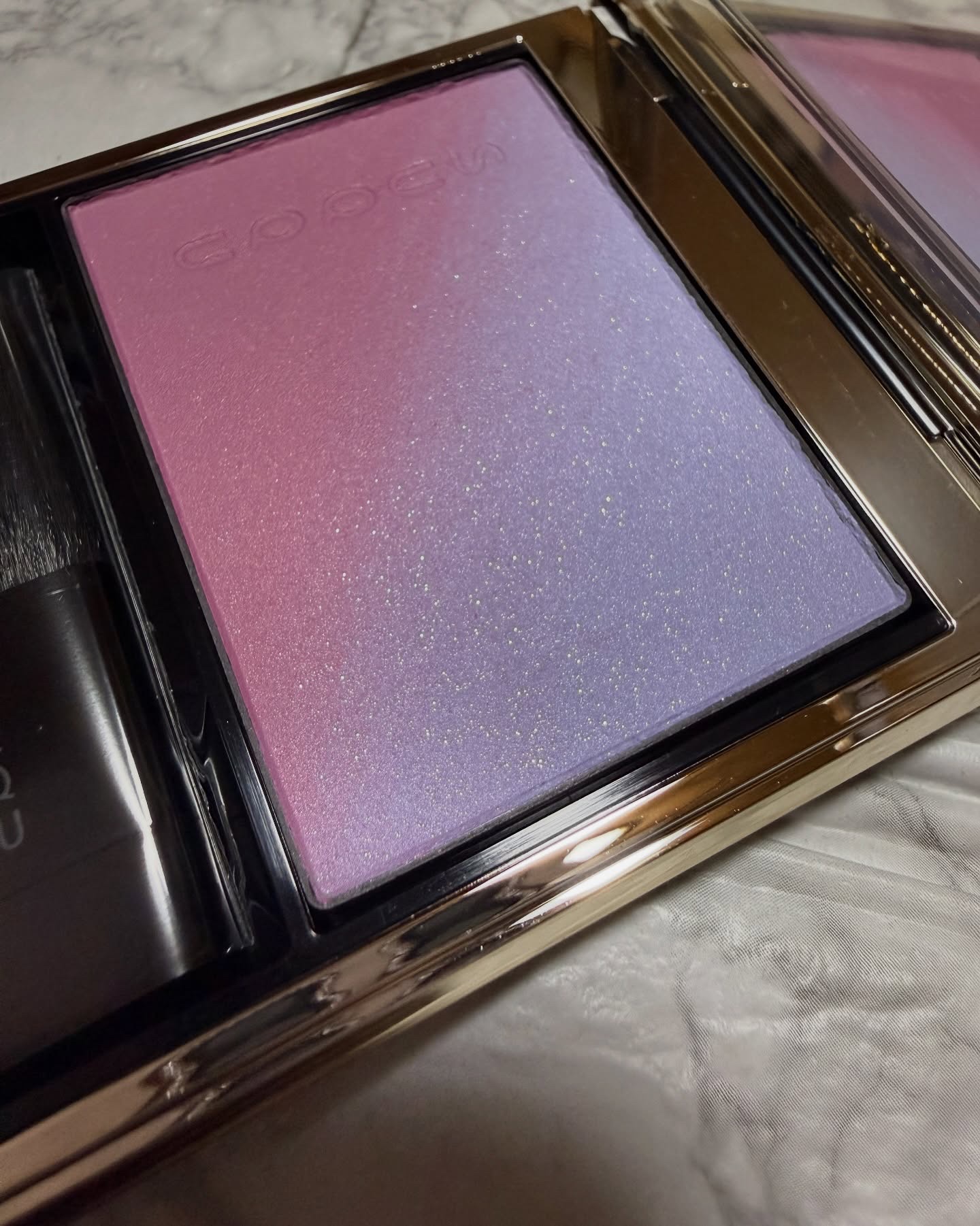 ブラーリング カラー ブラッシュ/SUQQU/パウダーチークを使ったクチコミ（3枚目）