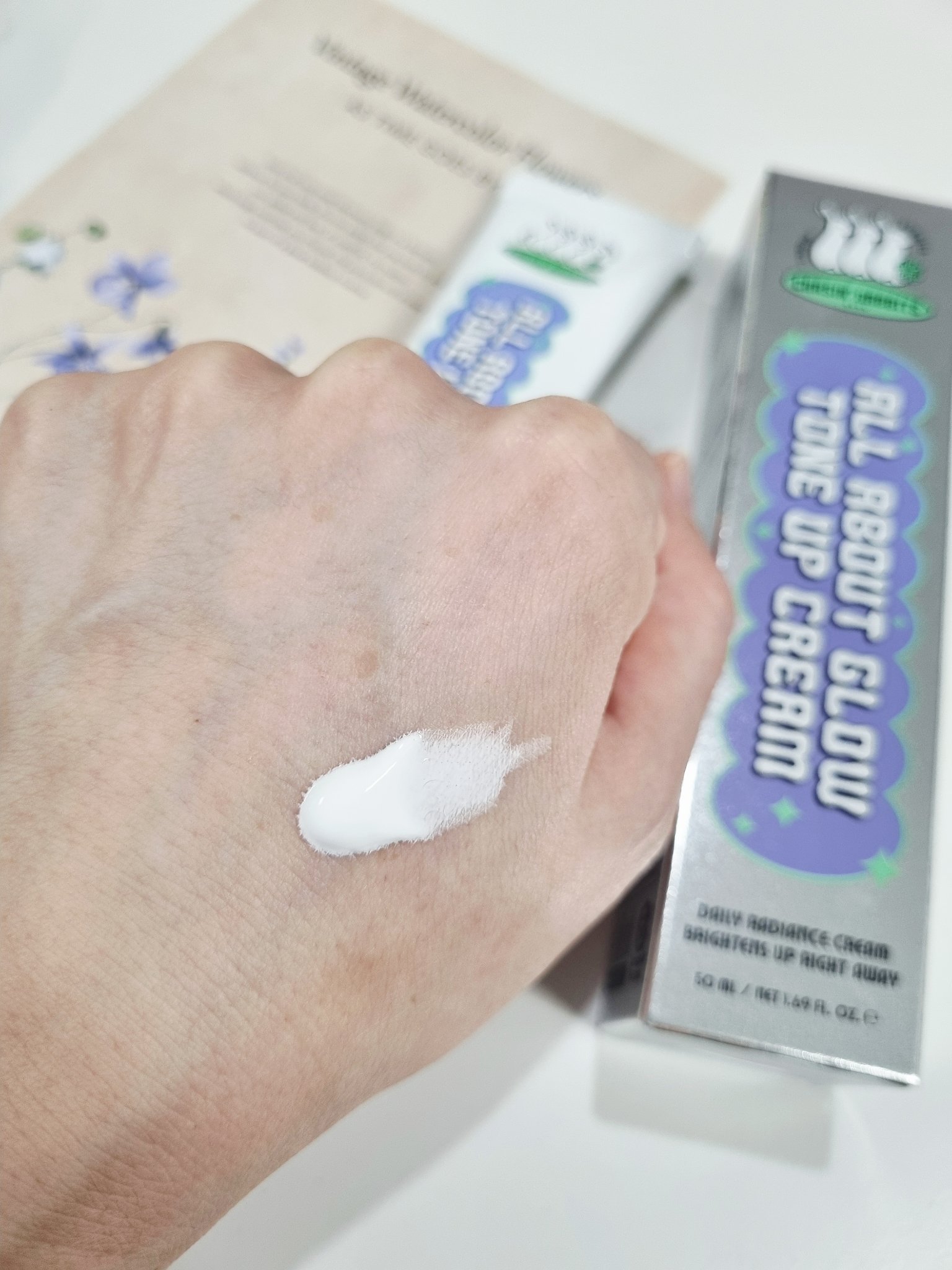 オールアバウトグロウトーンアップクリーム/CHASIN'RABBITS/化粧下地を使ったクチコミ（3枚目）