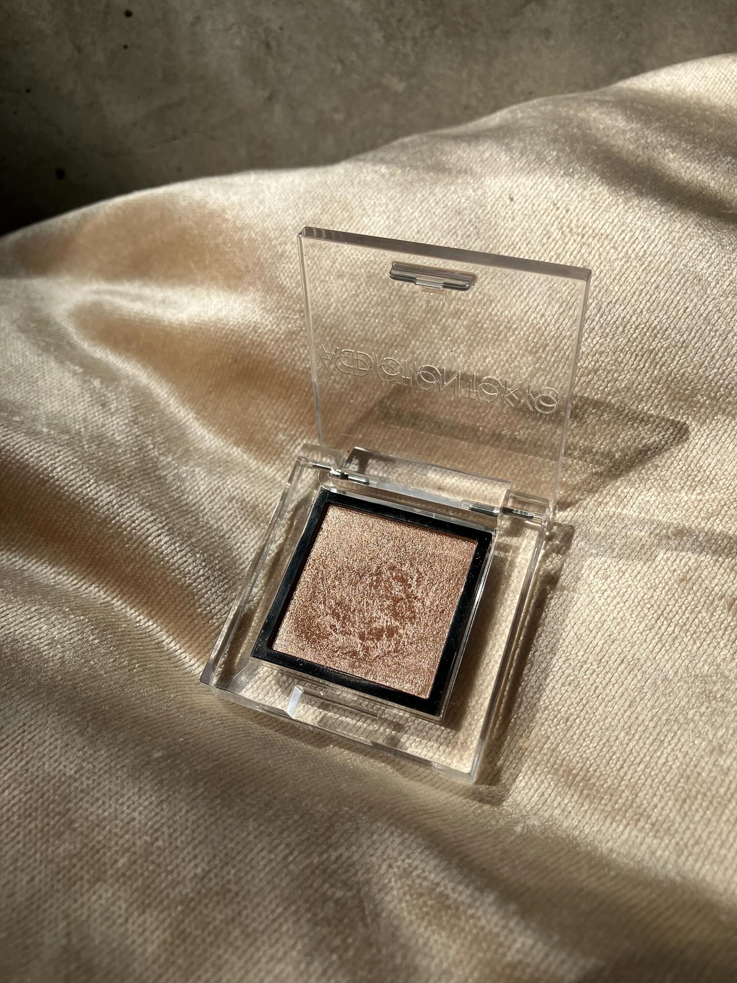 アディクション ザ アイシャドウ パール/ADDICTION/単色アイシャドウを使ったクチコミ（2枚目）