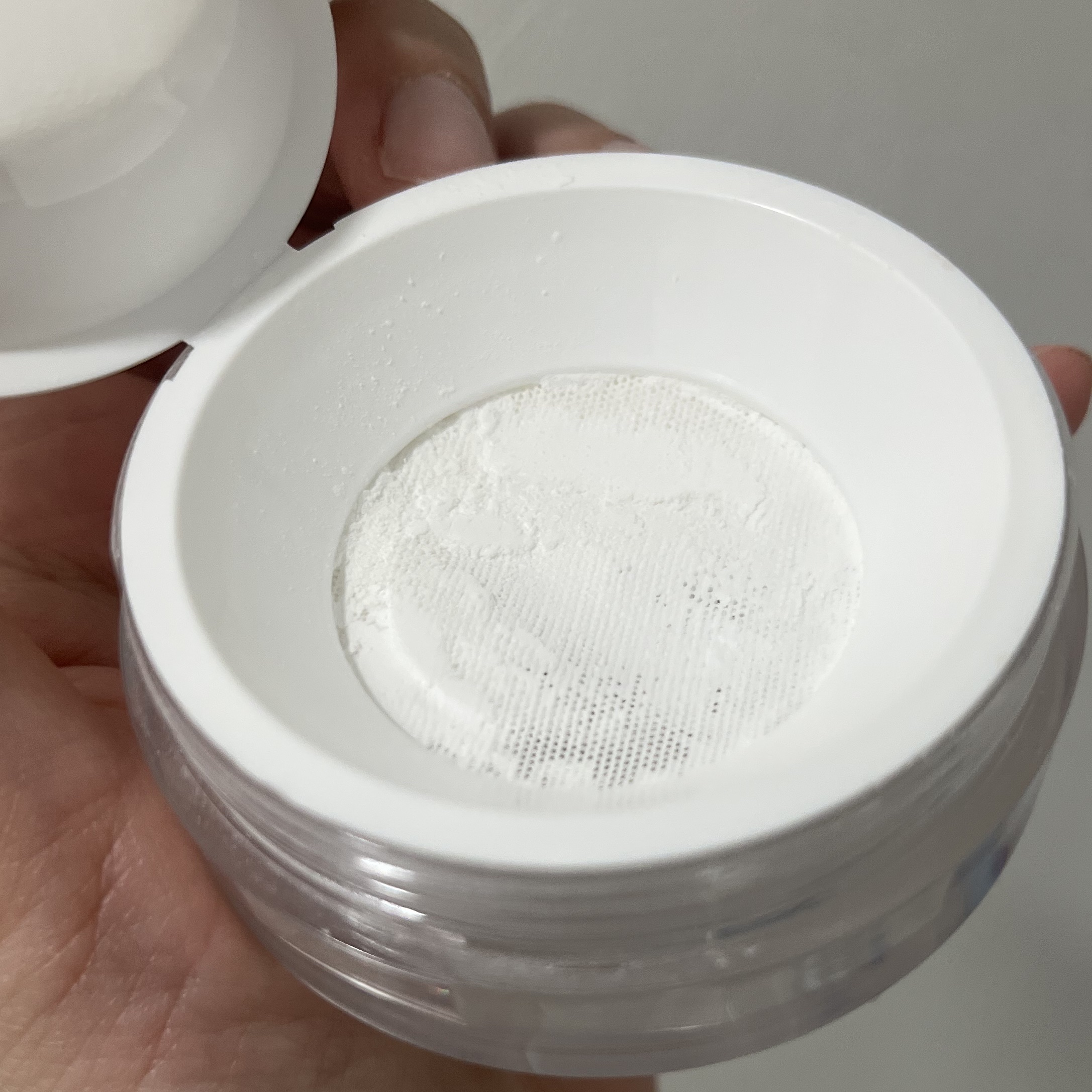 トランスルーセントセットフィニッシングパウダー 01 ホワイト(White)/TFIT/ルースパウダーを使ったクチコミ（2枚目）