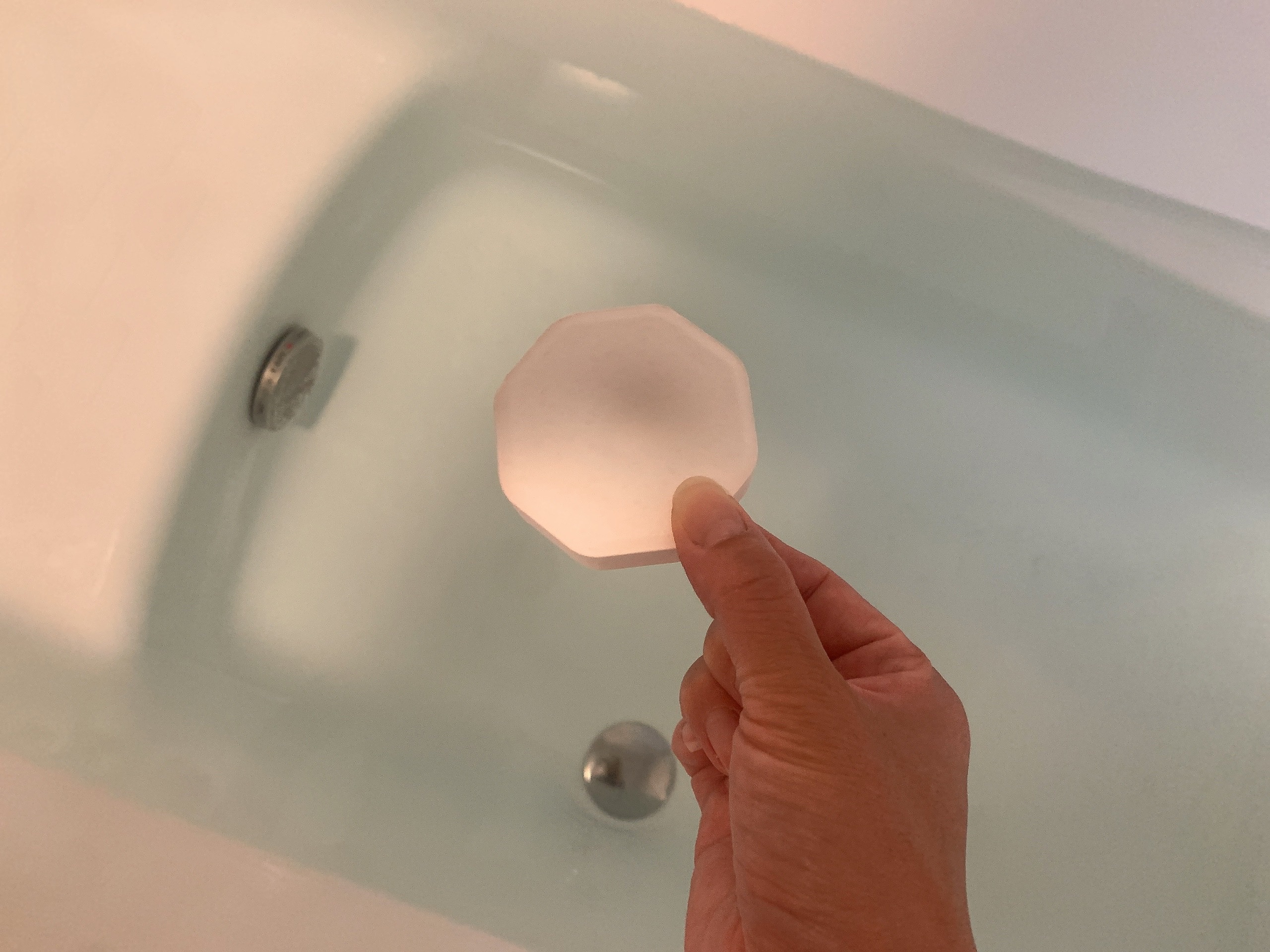 バブ　モンスターバブル よくばりミルキー/バブ/炭酸系入浴剤を使ったクチコミ（3枚目）