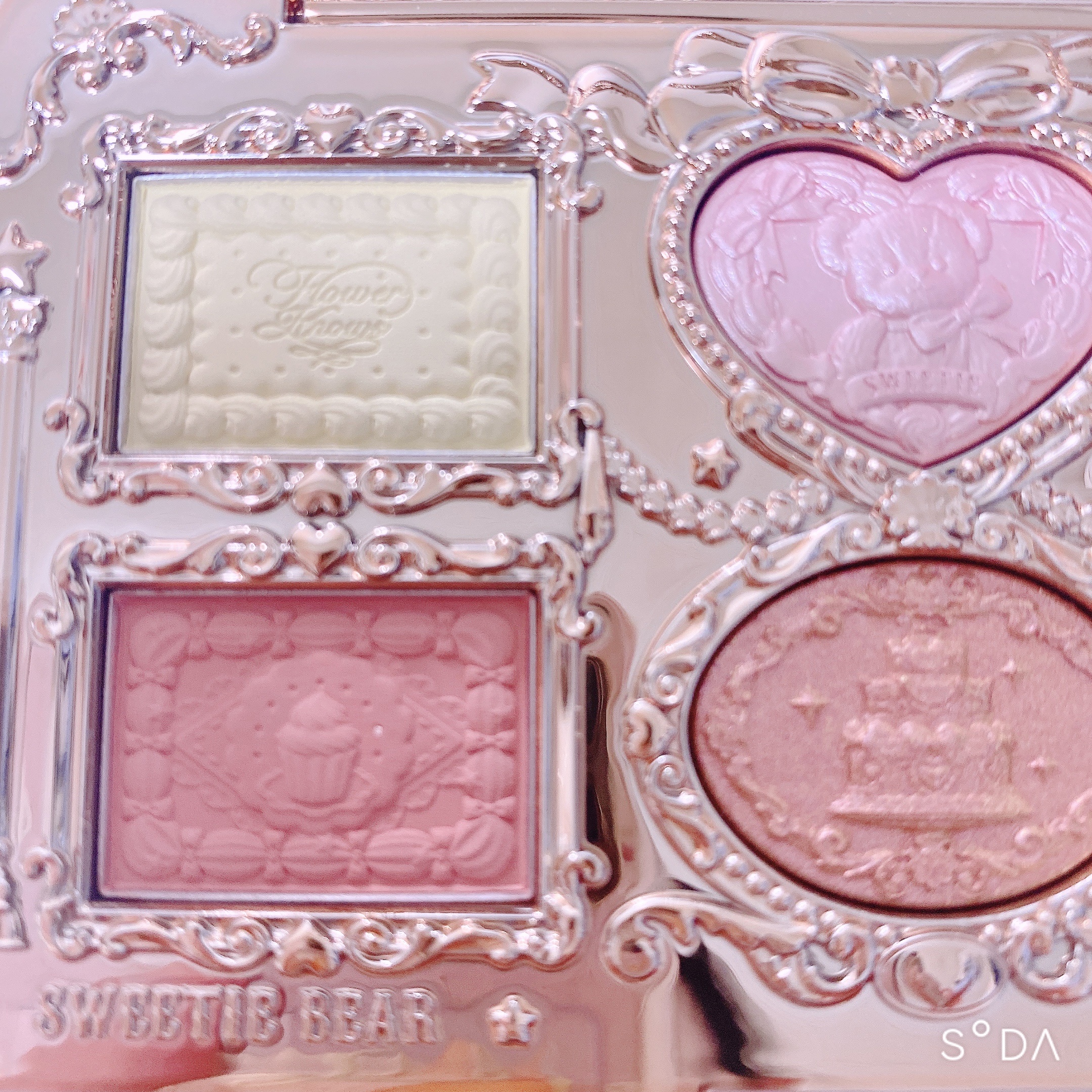 スウィーティーベア コレクション アイシャドウパレット/FlowerKnows/アイシャドウパレットを使ったクチコミ（3枚目）