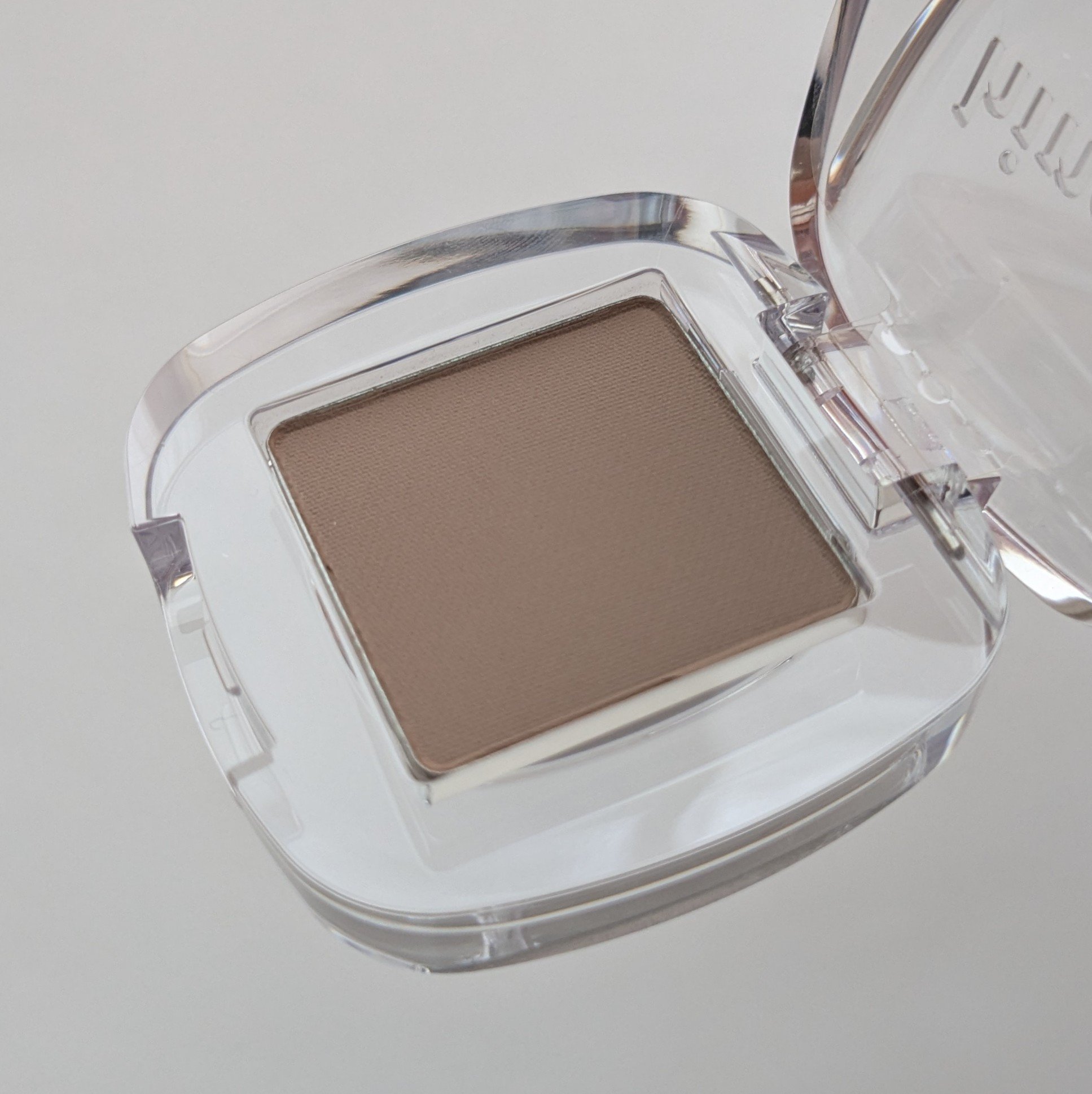 シングルアイシャドウ 17 LILAC SHOWER/hince/単色アイシャドウを使ったクチコミ（3枚目）