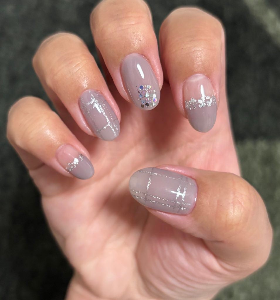 なべやん@LIPSパートナー♡フォロバ100% on LIPS 「久しぶりの投稿!最近のセルフネイル💅✨#セルフネイル#ジェルネ..」(5枚目)