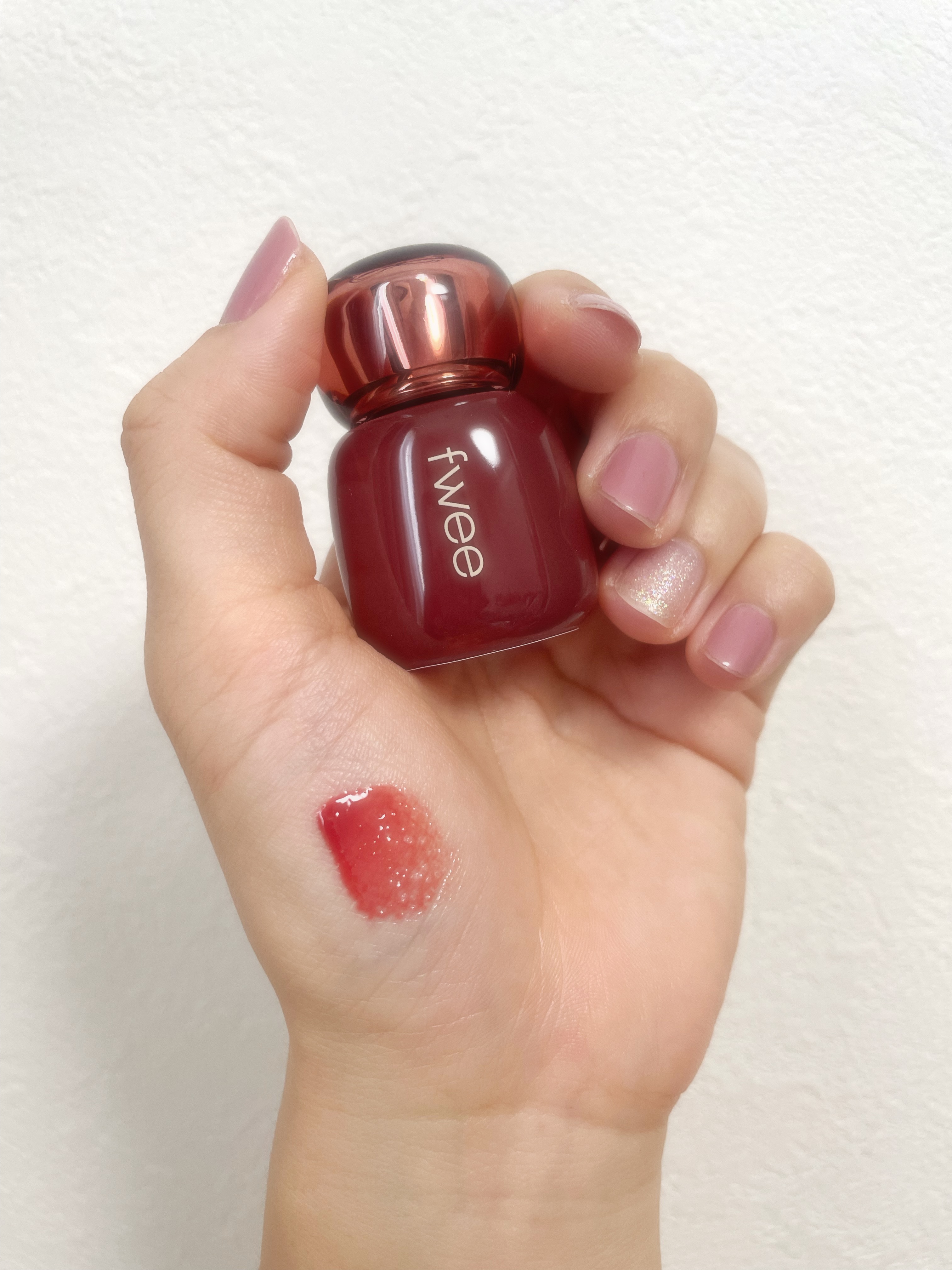 フィー 3Dボリューミングティント 12 フィグディップ/fwee/リップティントを使ったクチコミ（2枚目）