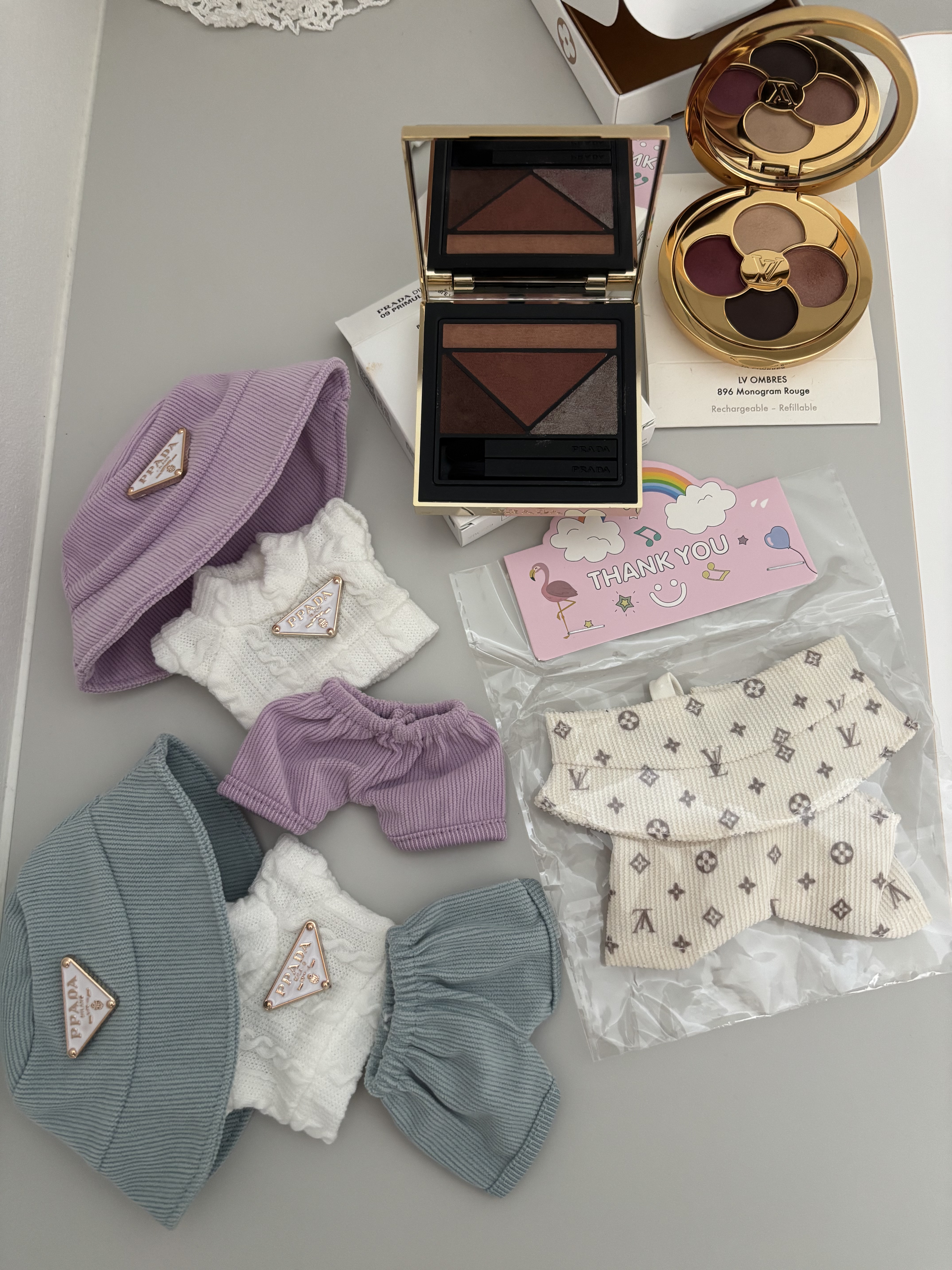 ダイメンションズ マルチエフェクト アイシャドウ 09 プリムラ/PRADA BEAUTY/アイシャドウパレットを使ったクチコミ（1枚目）