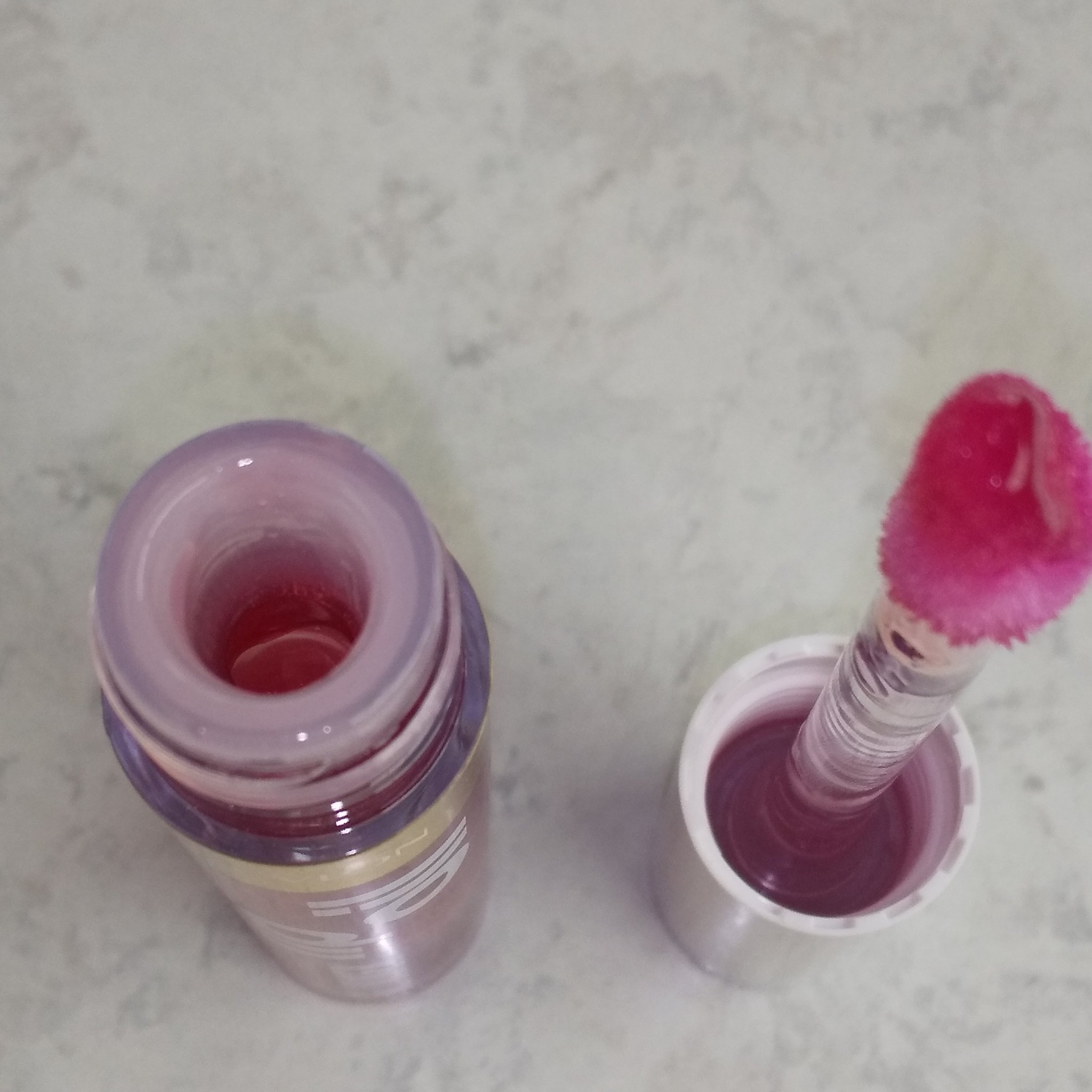 レブロン スーパー ラストラス グリマーリップ オイル/REVLON/リップオイルを使ったクチコミ（2枚目）