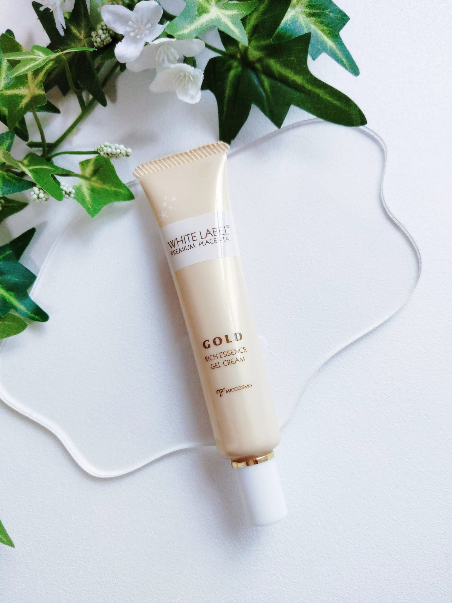 金のプラセンタ濃ハリもっちりーな/ホワイトラベル/アイケア・アイクリームを使ったクチコミ（3枚目）