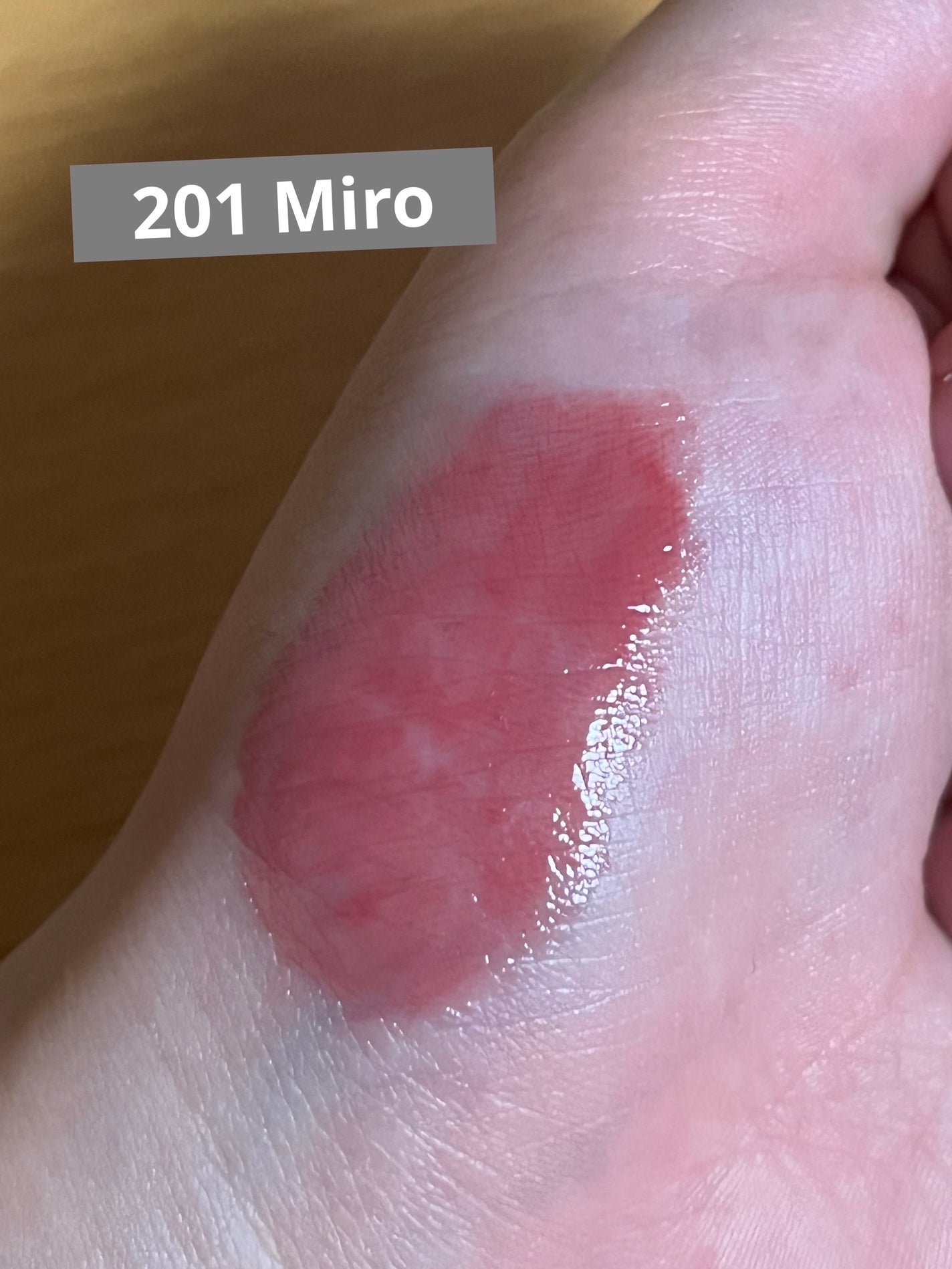 ボンディンググロウリップスティック/Laka/口紅を使ったクチコミ(3枚目)